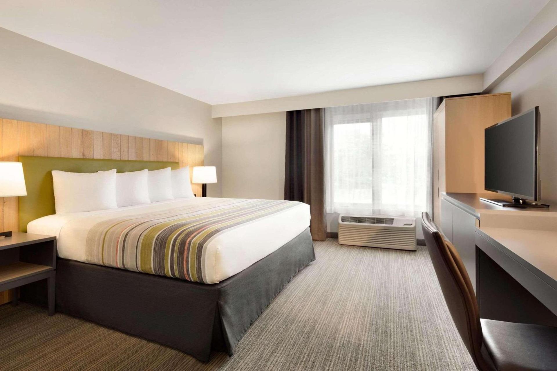 Country Inn & Suites by Radisson, Seattle-Tacoma International Airport, WA photo 4