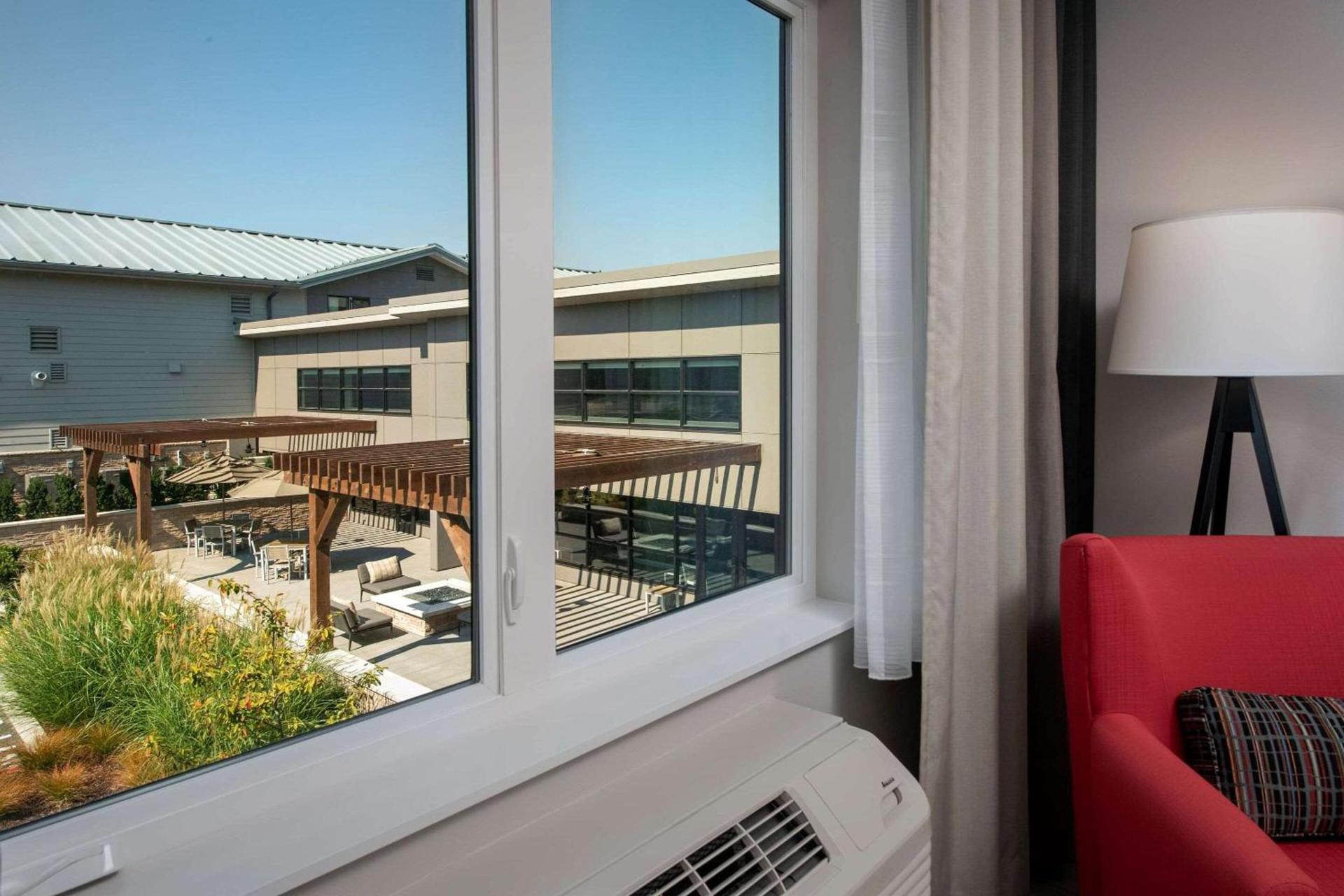 Country Inn & Suites by Radisson, Seattle-Tacoma International Airport, WA photo 21