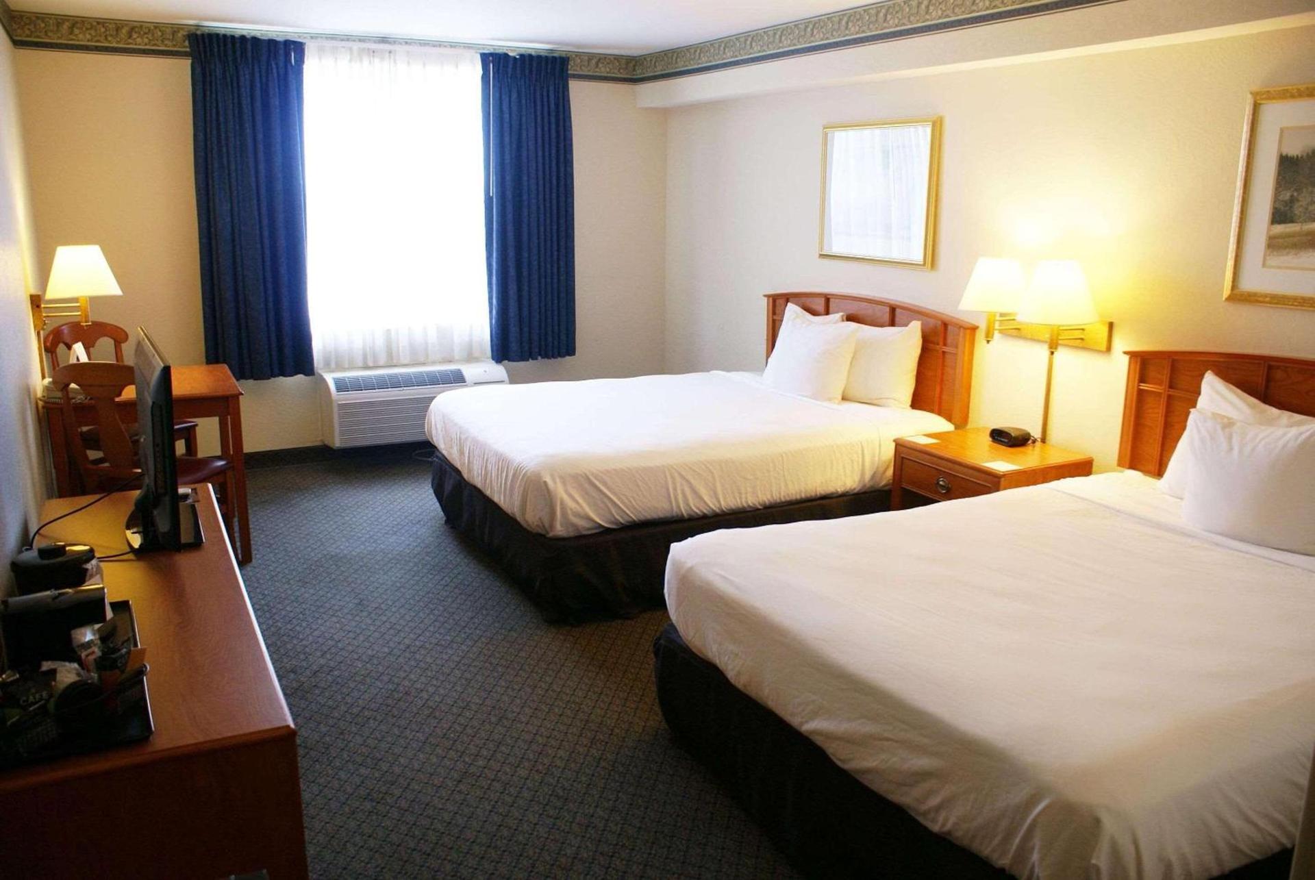 Country Inn & Suites by Radisson, Lansing, MI photo 25