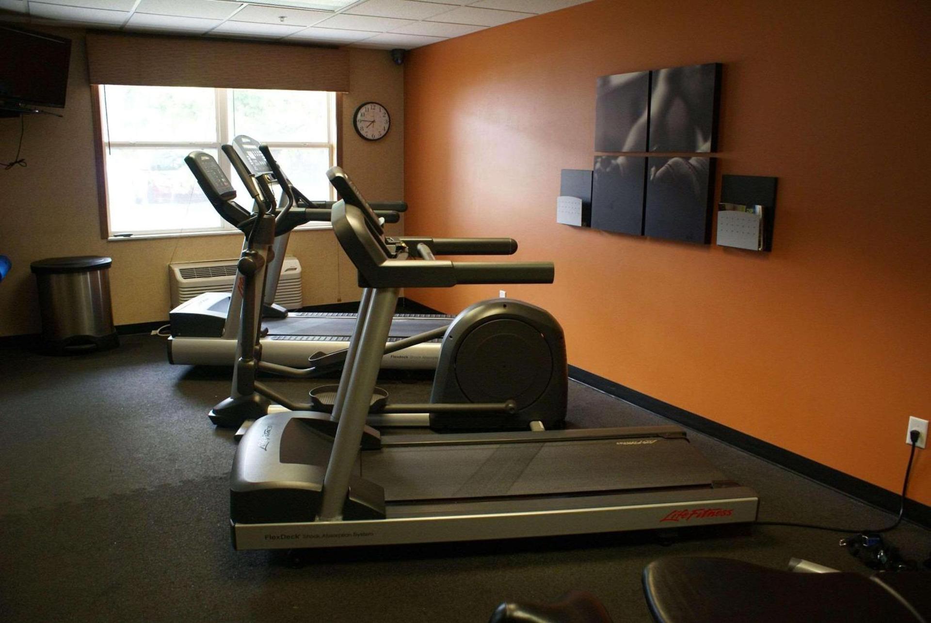 Country Inn & Suites by Radisson, Lansing, MI photo 37