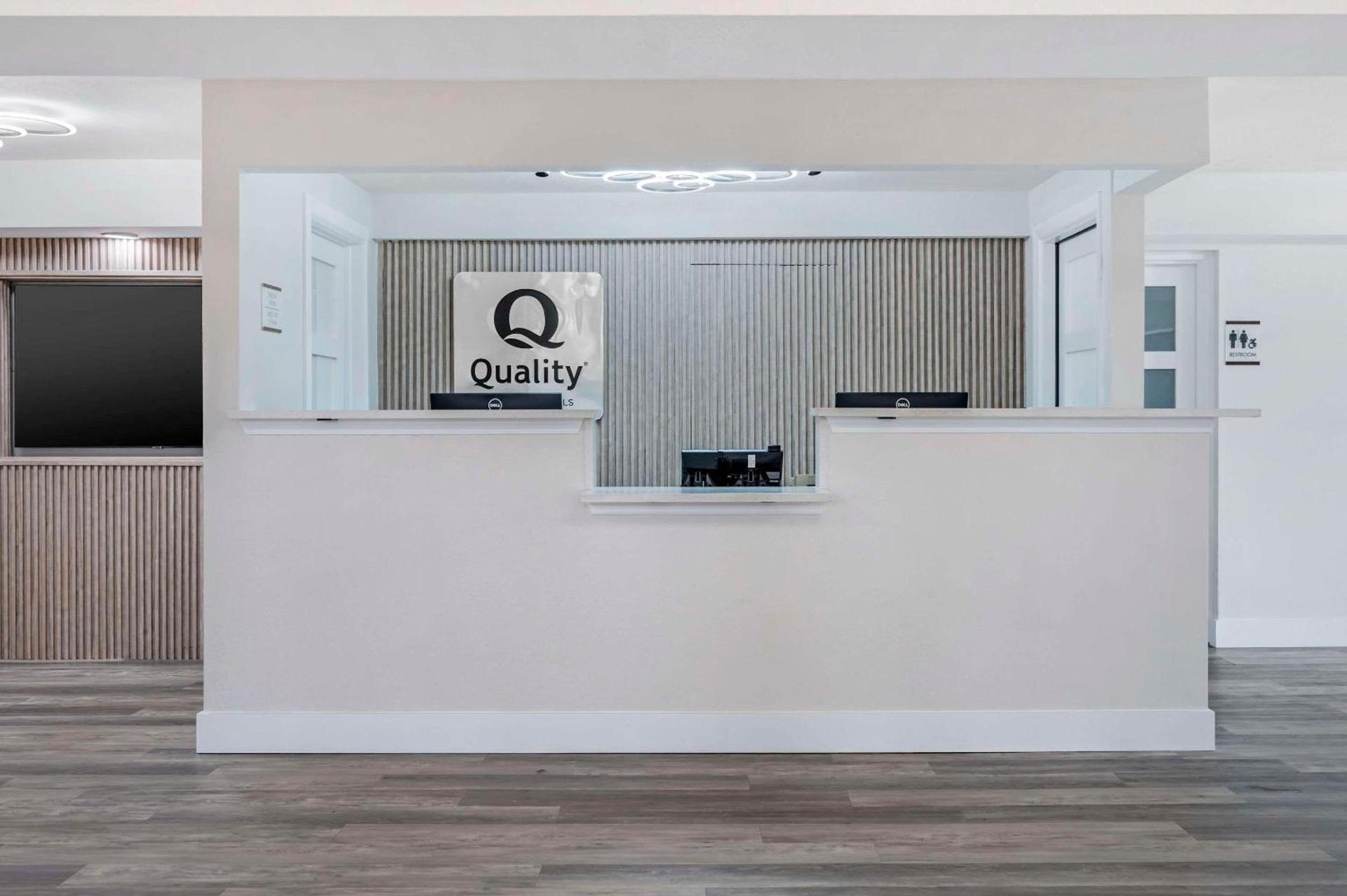 Quality Inn & Suites Orlando East - UCF Area photo 3