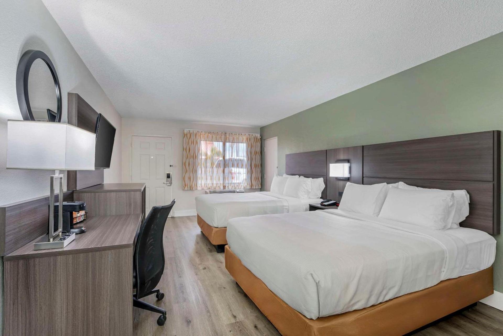 Quality Inn & Suites Orlando East - UCF Area photo 49