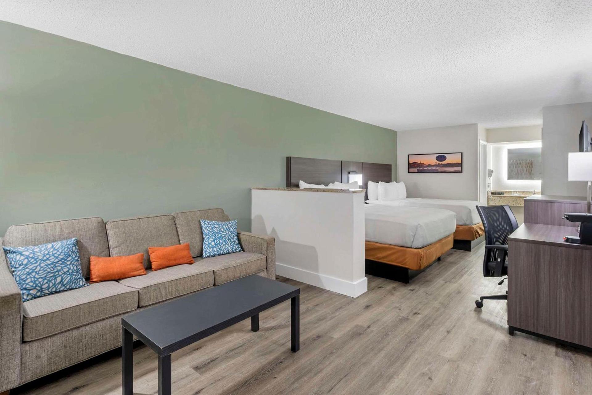 Quality Inn & Suites Orlando East - UCF Area photo 52