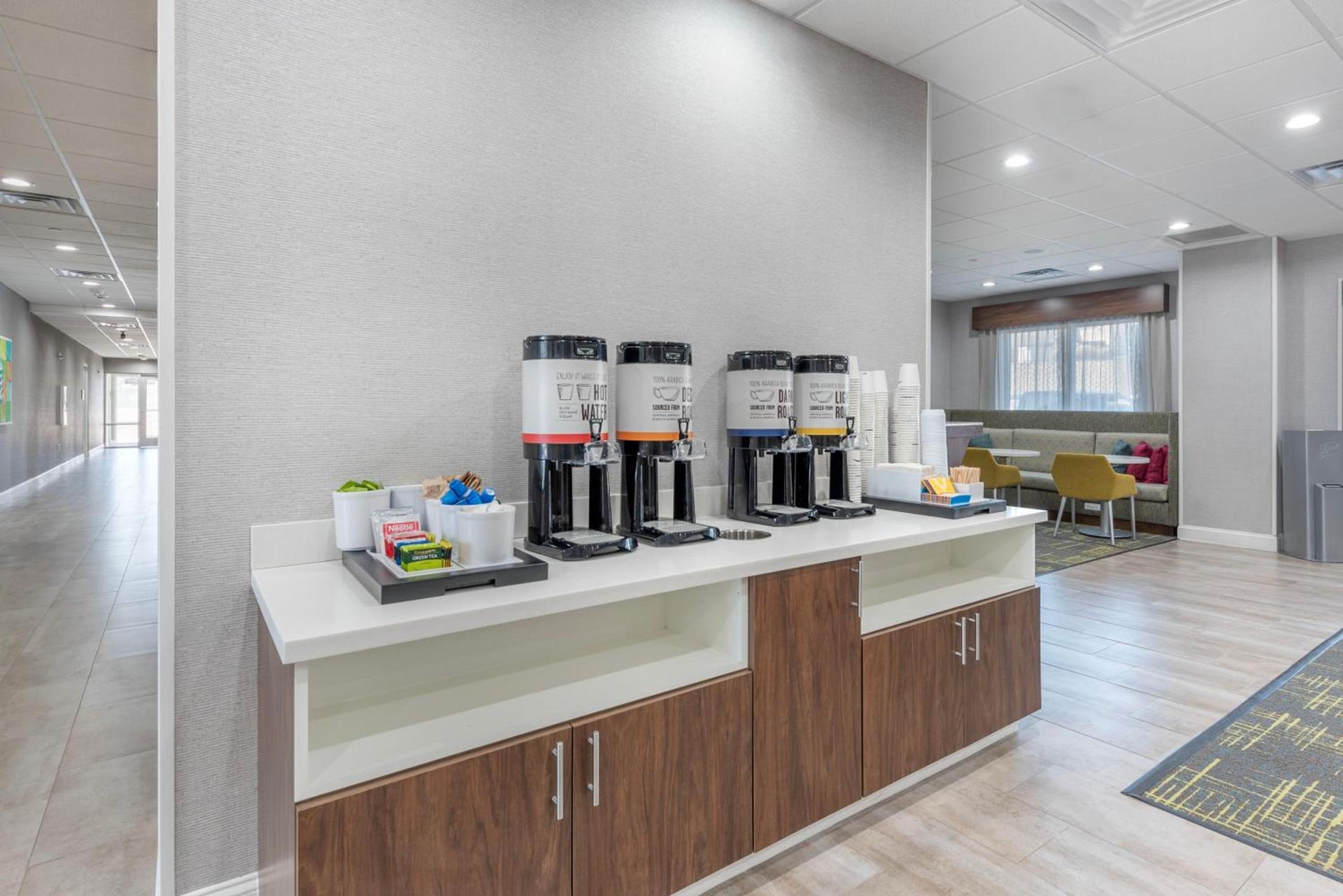 Hampton Inn Harker Heights photo 16