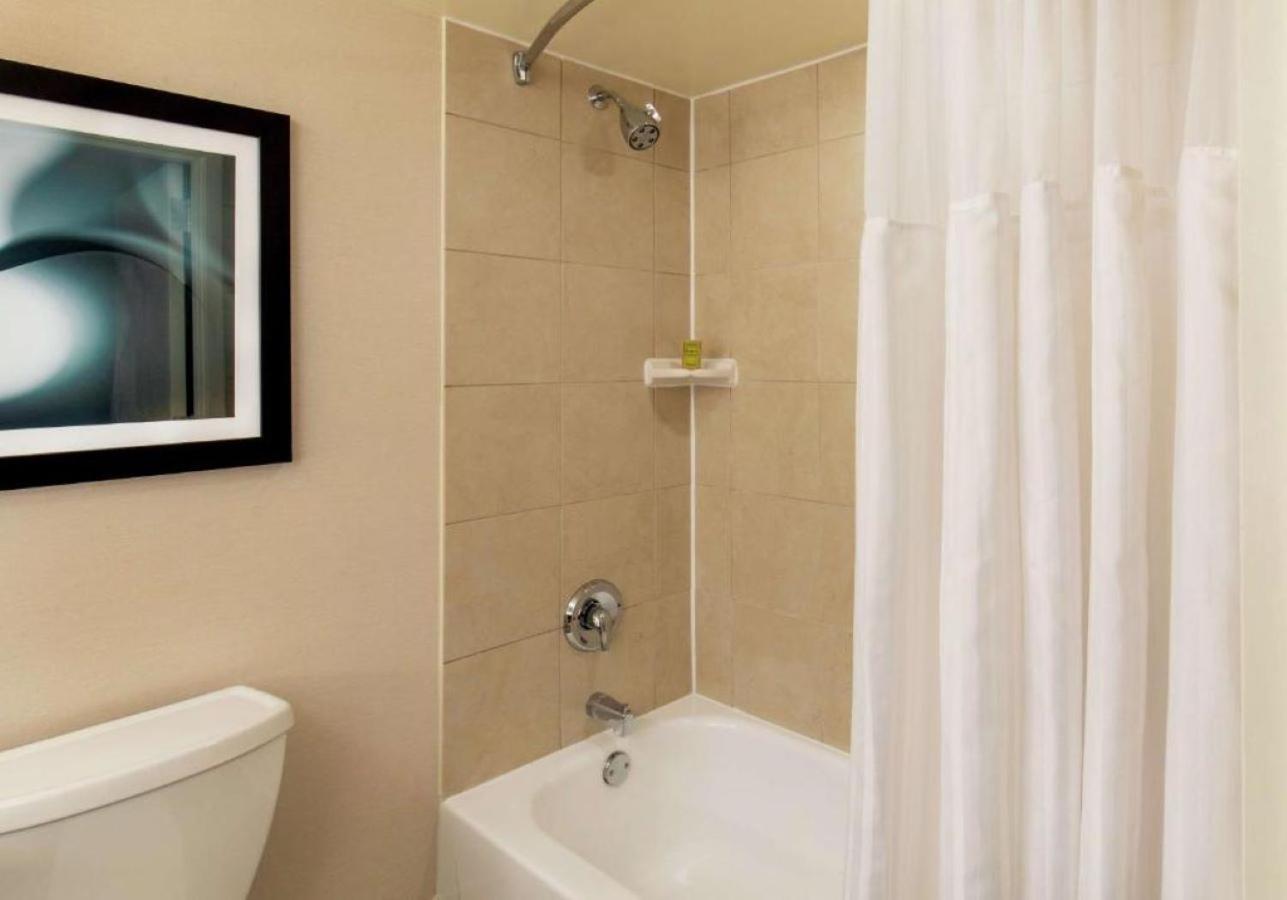 DoubleTree by Hilton Columbia photo 44