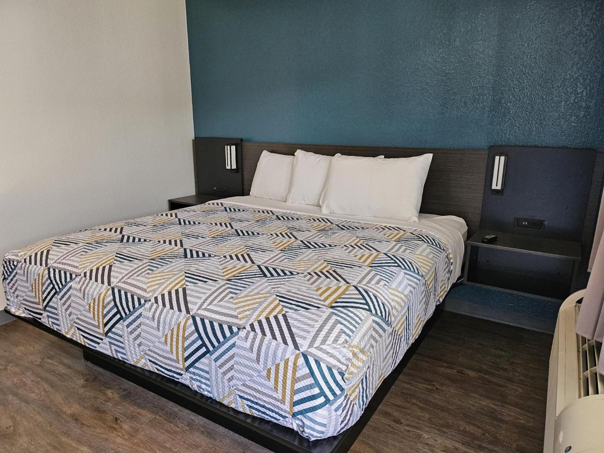 Motel 6-Westminster, CA - North photo 34