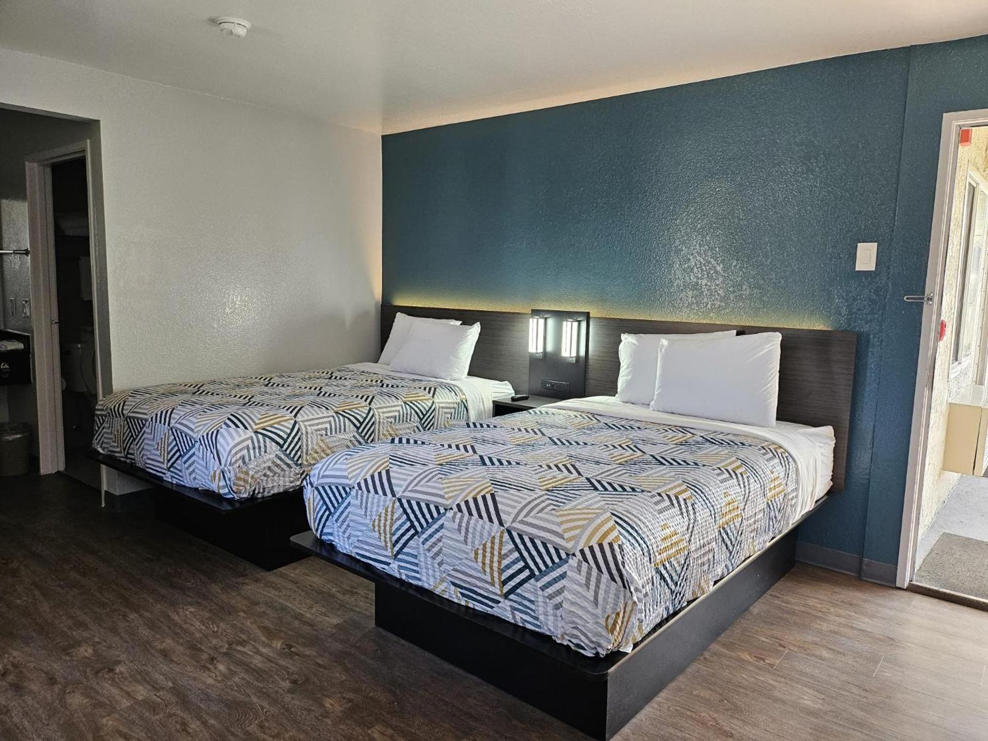 Motel 6-Westminster, CA - North photo 9