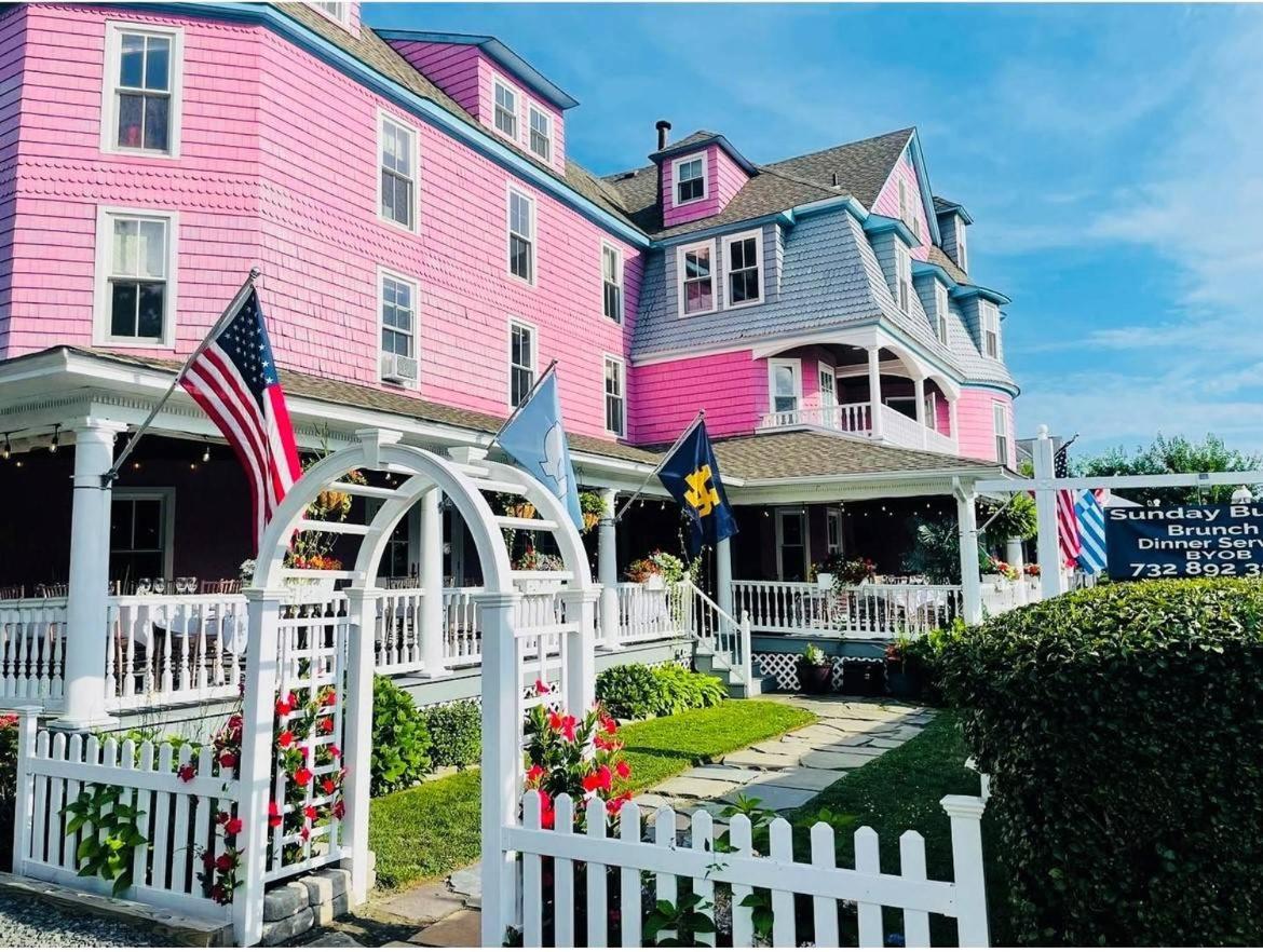 The Grenville Hotel and Restaurant photo 1
