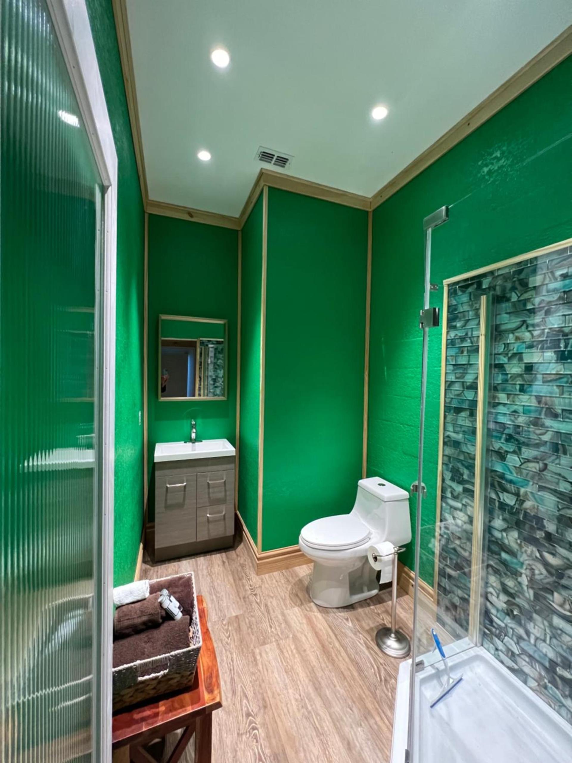 The Tatman Evergreen Suite photo 11