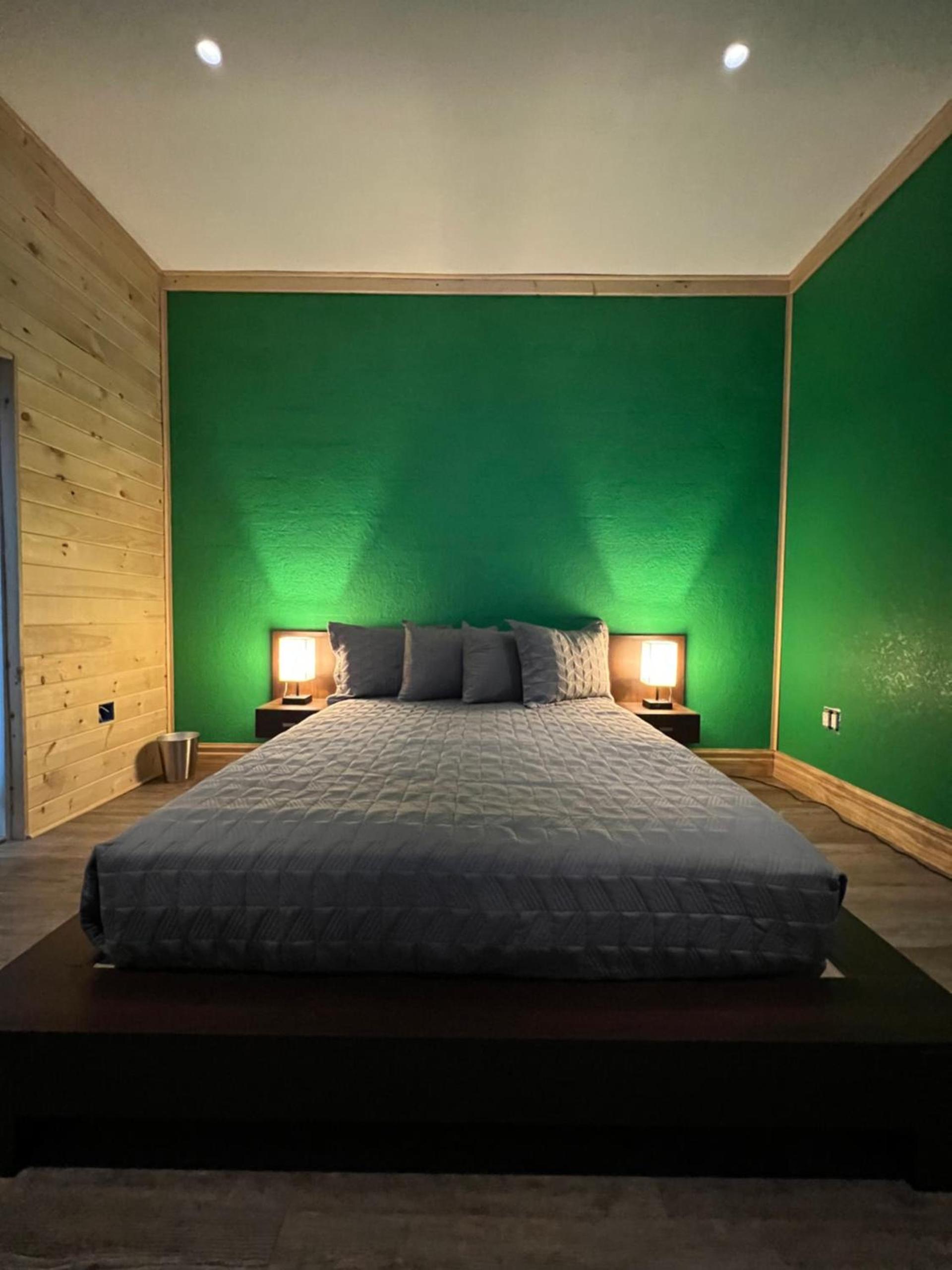 The Tatman Evergreen Suite photo 8