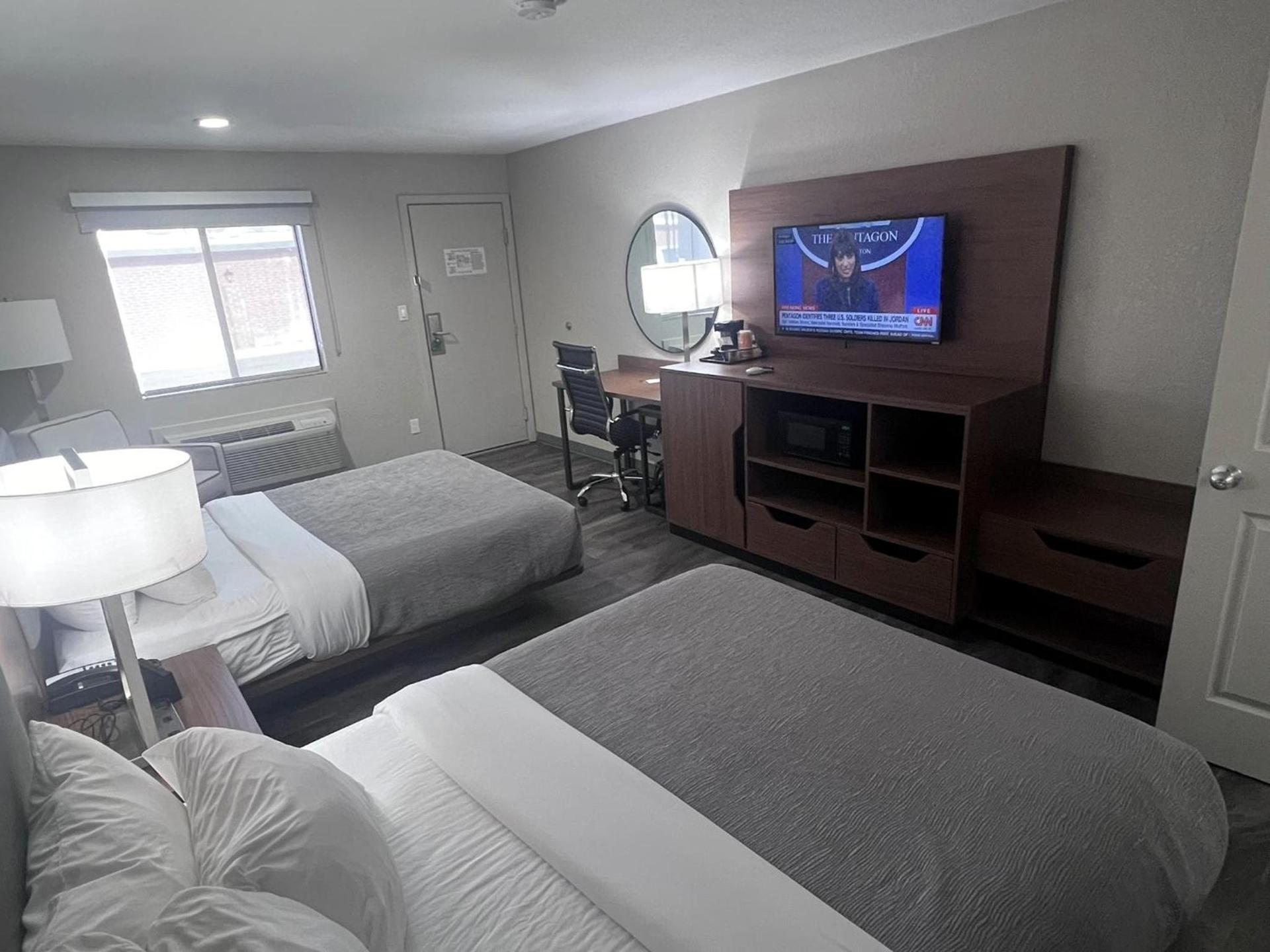 SureStay Plus by Best Western Alamogordo White Sands photo 41