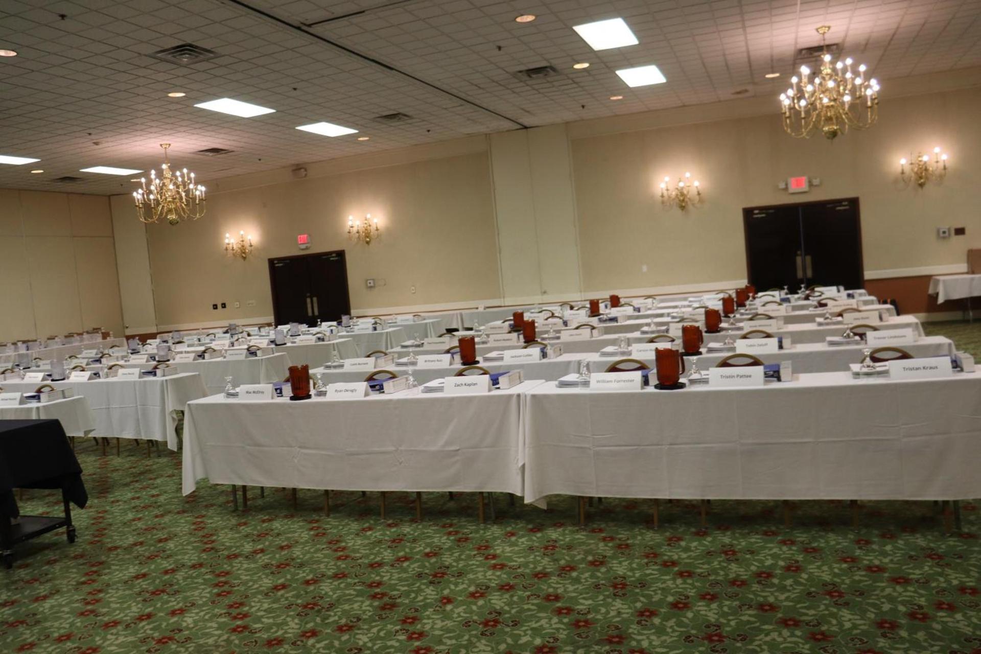 Clarion Hotel & Conference Center Lansing West photo 56