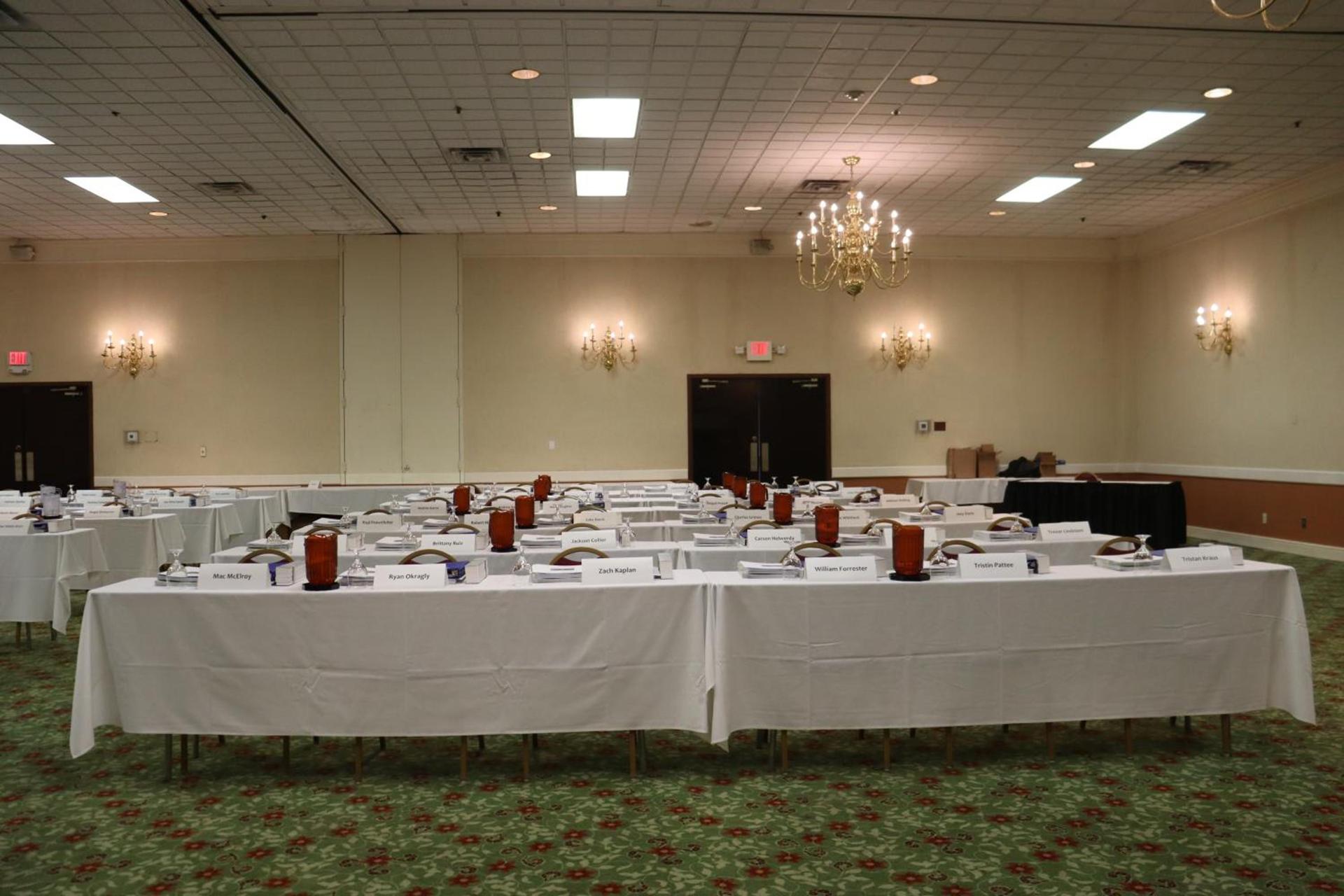 Clarion Hotel & Conference Center Lansing West photo 60
