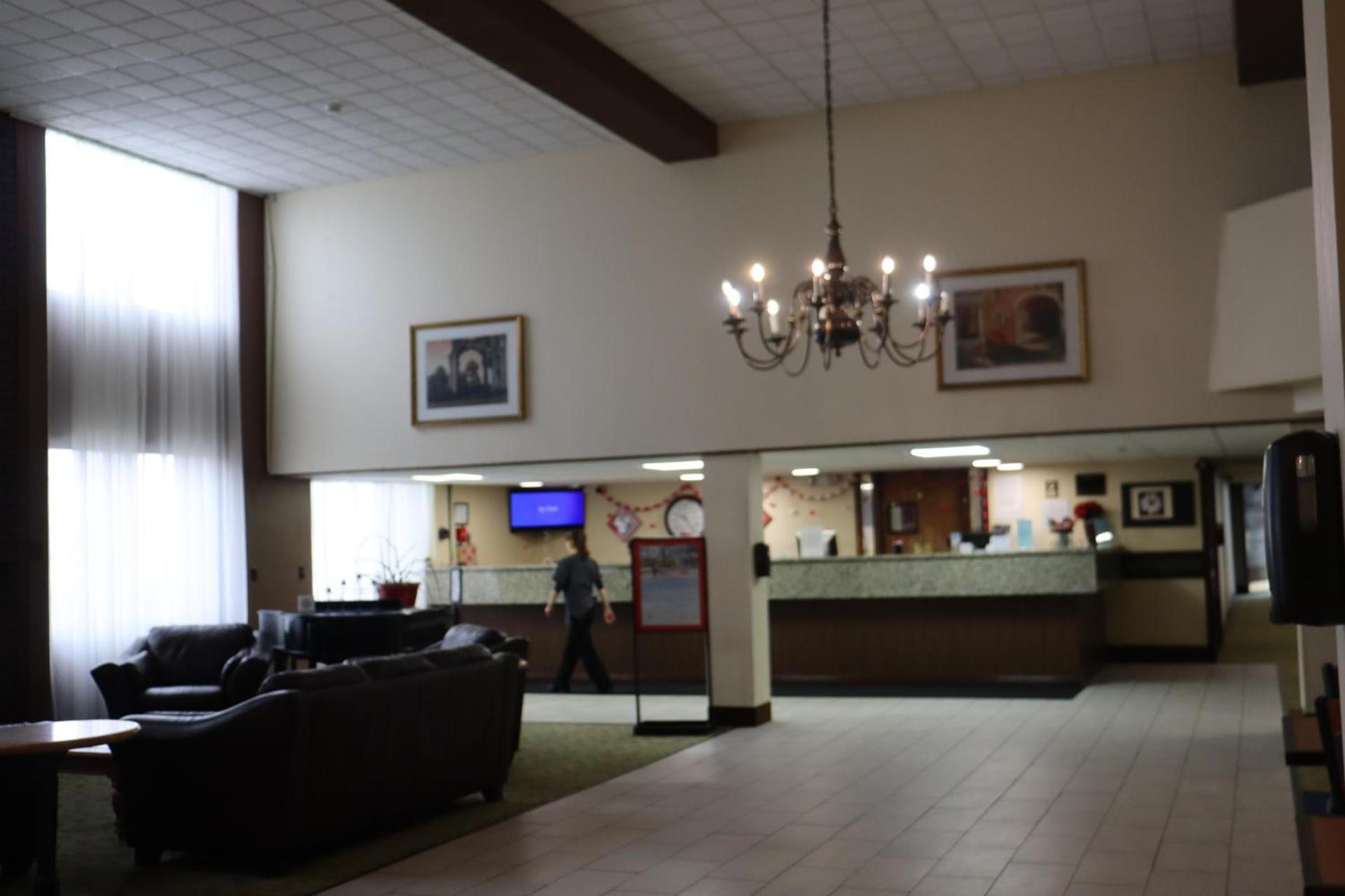 Clarion Hotel & Conference Center Lansing West photo 68