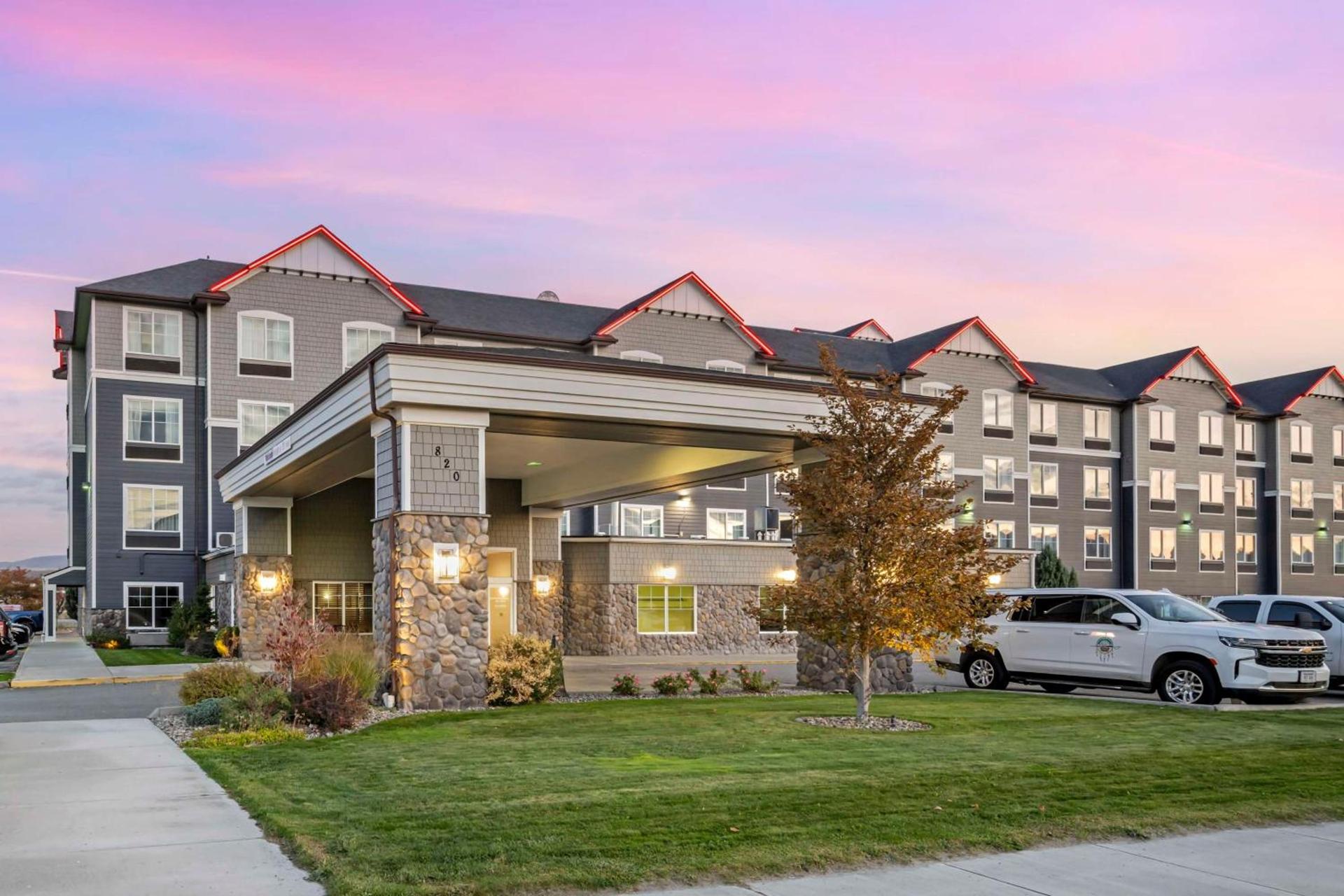 Best Western PLUS Peppertree Inn at Omak photo 38