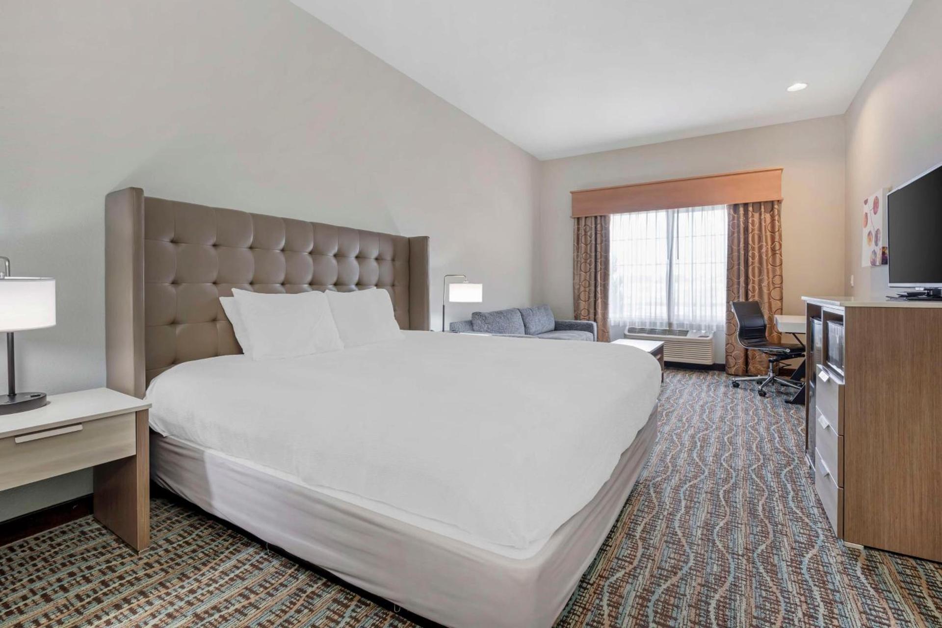 Best Western PLUS Peppertree Inn at Omak photo 6