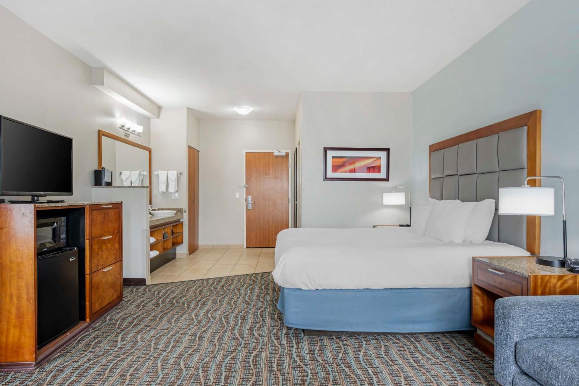 Best Western PLUS Peppertree Inn at Omak photo 20
