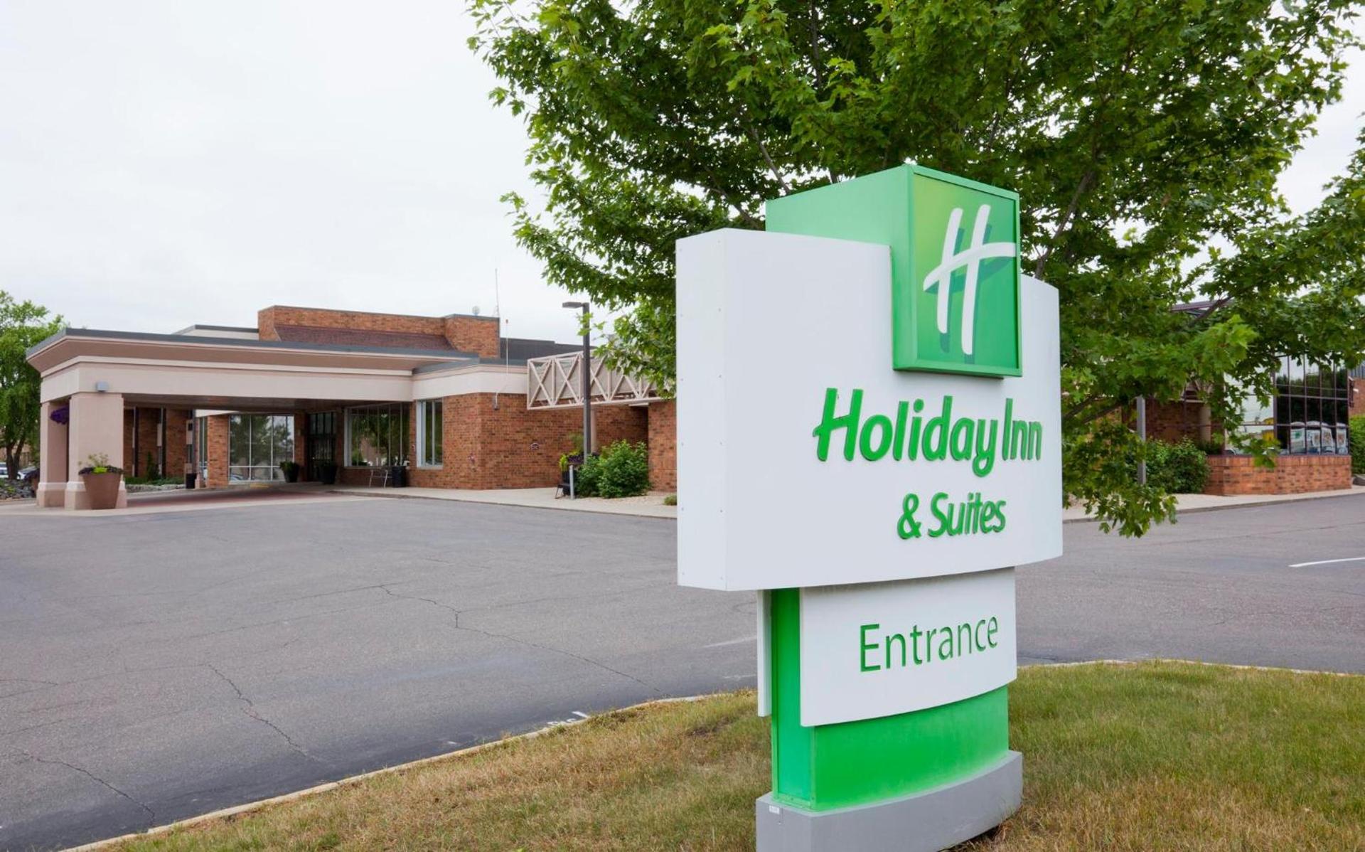 Holiday Inn & Suites St. Cloud by IHG photo 18