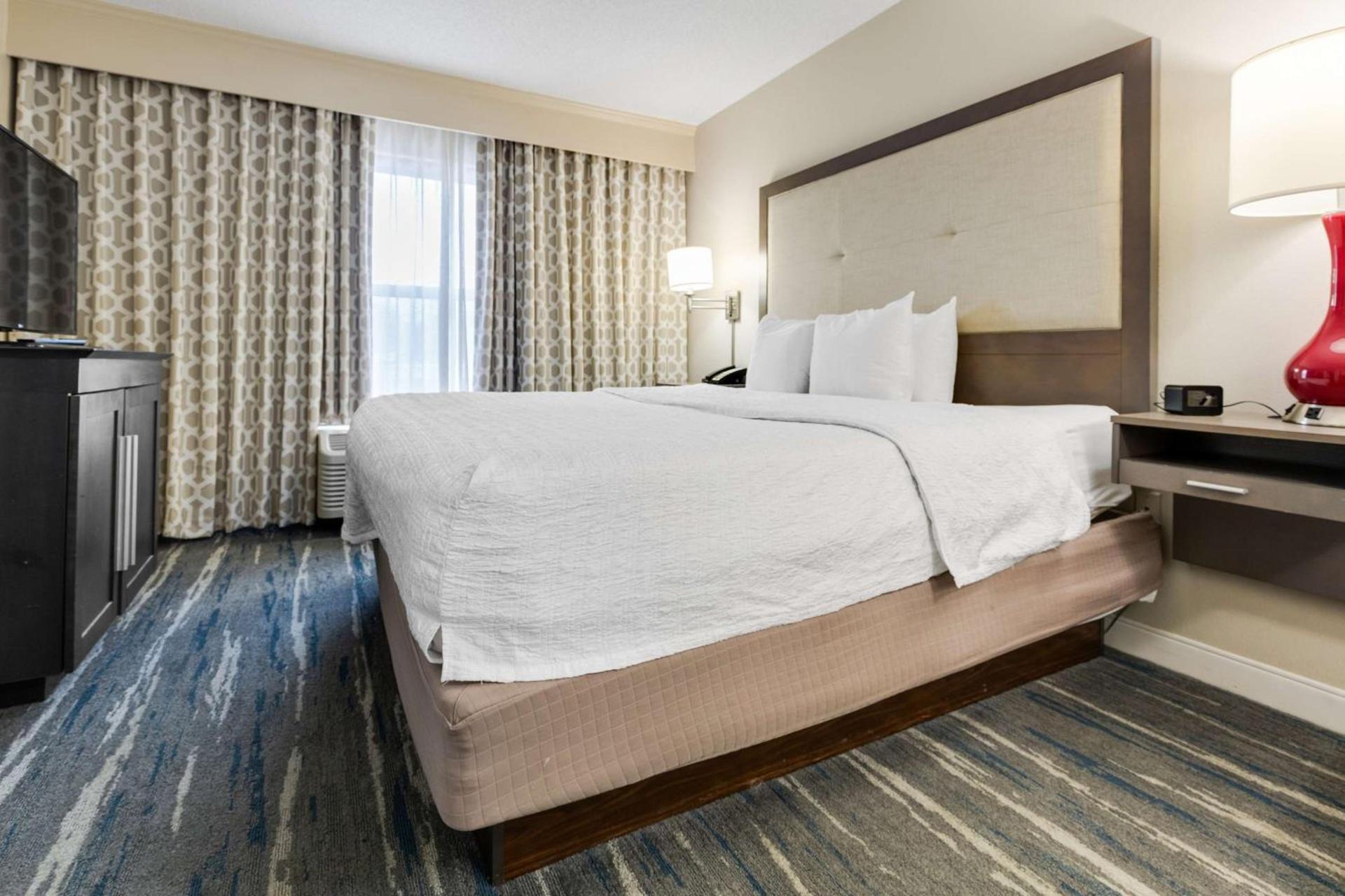 Hampton Inn & Suites Memphis-Wolfchase Galleria photo 21