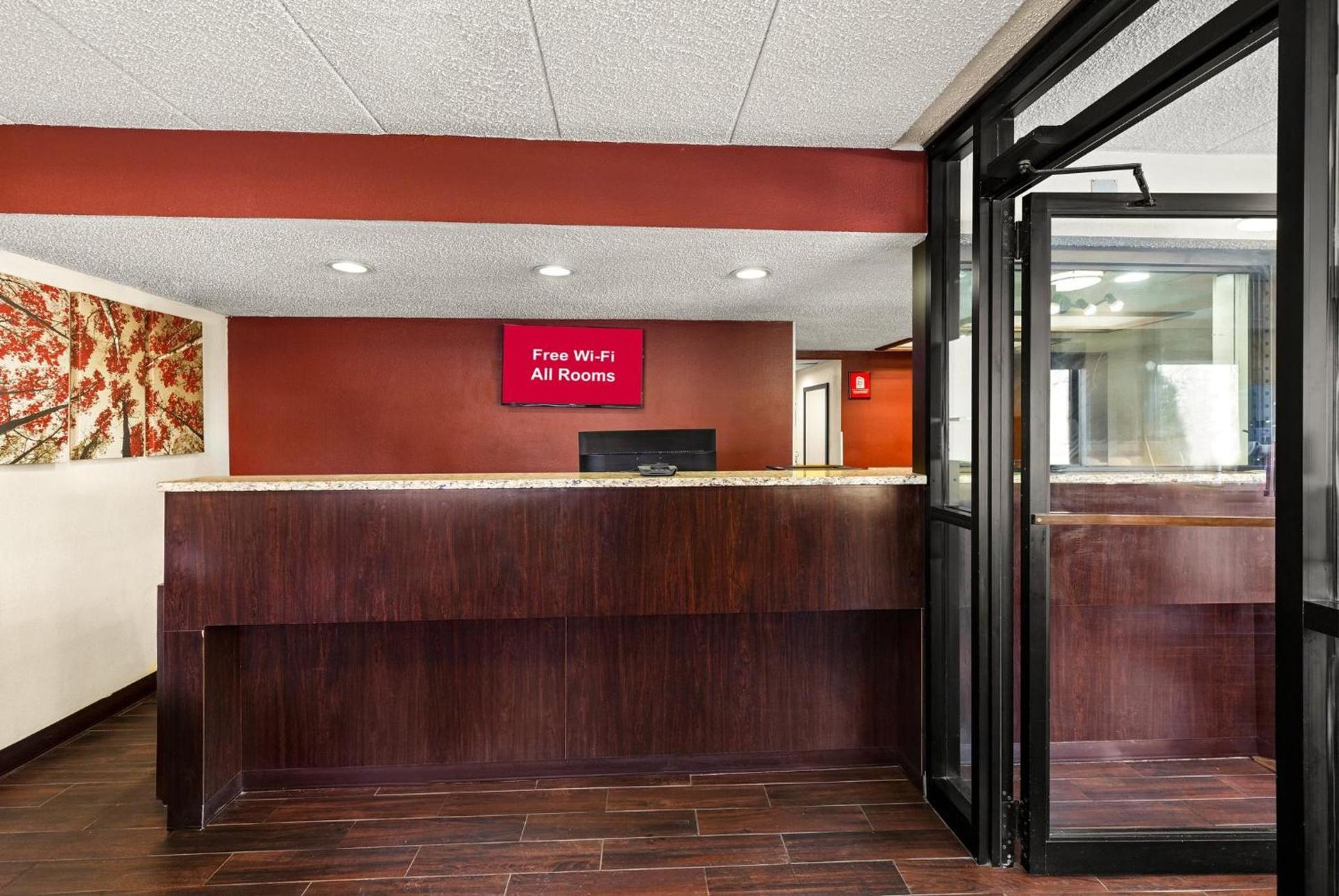 Red Roof Inn Springfield, IL photo 20