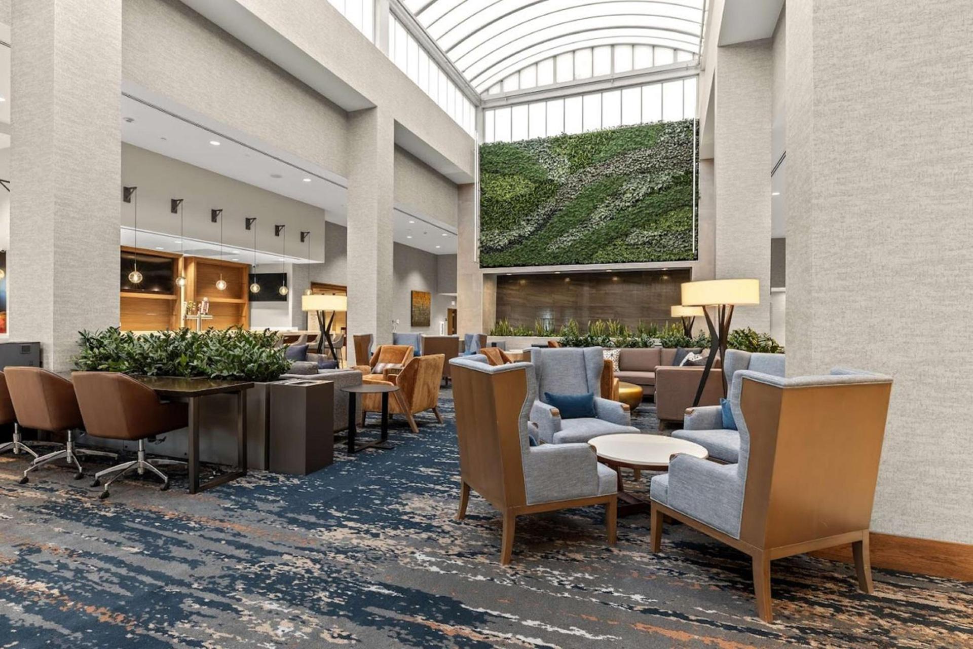 Embassy Suites By Hilton Irving Las Colinas photo 10