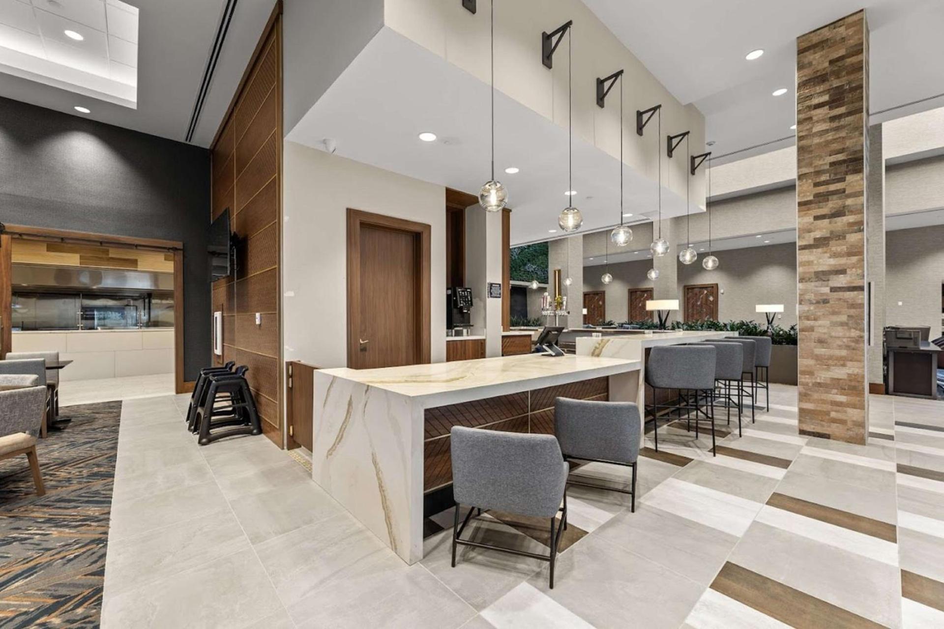 Embassy Suites By Hilton Irving Las Colinas photo 13