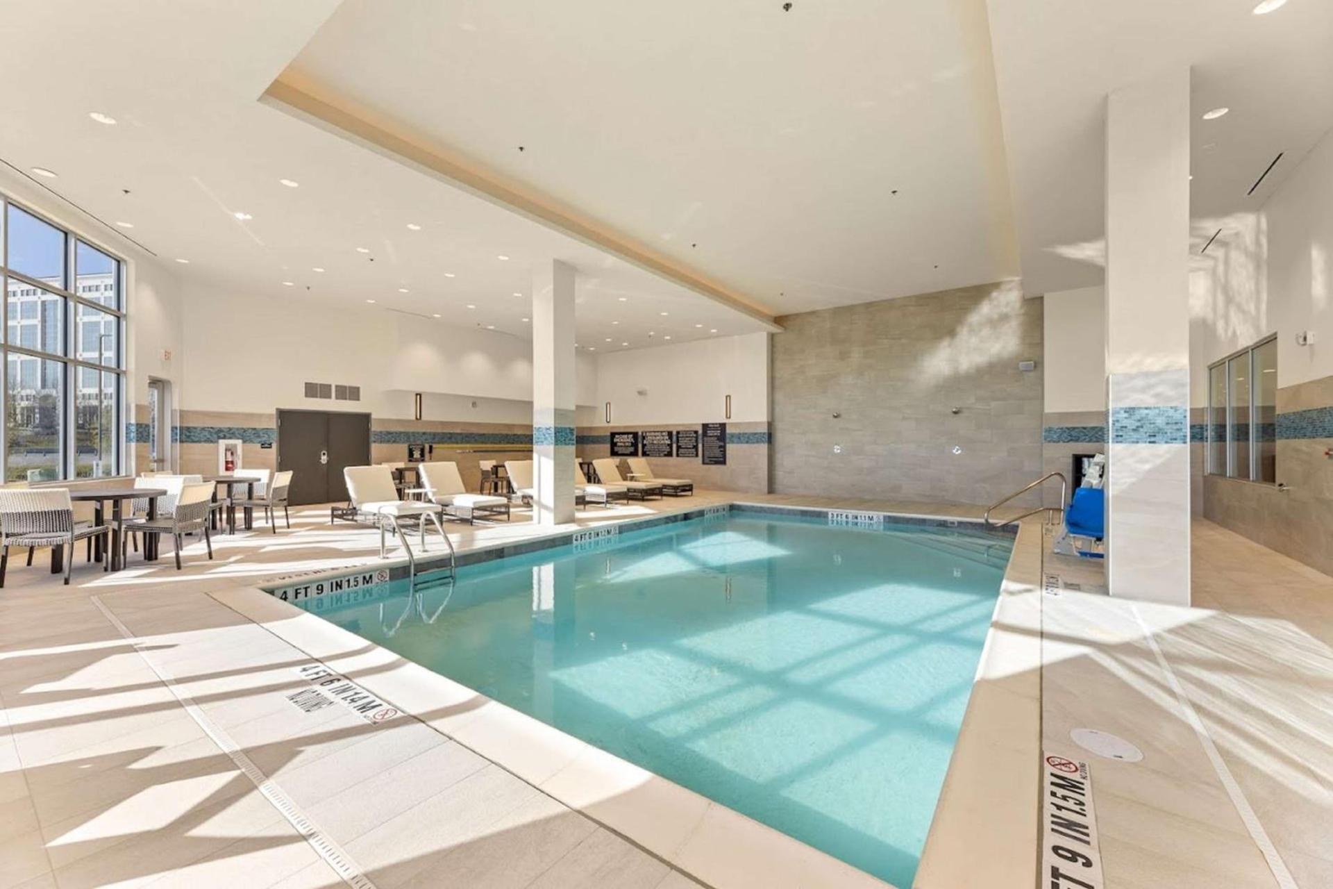Embassy Suites By Hilton Irving Las Colinas photo 16