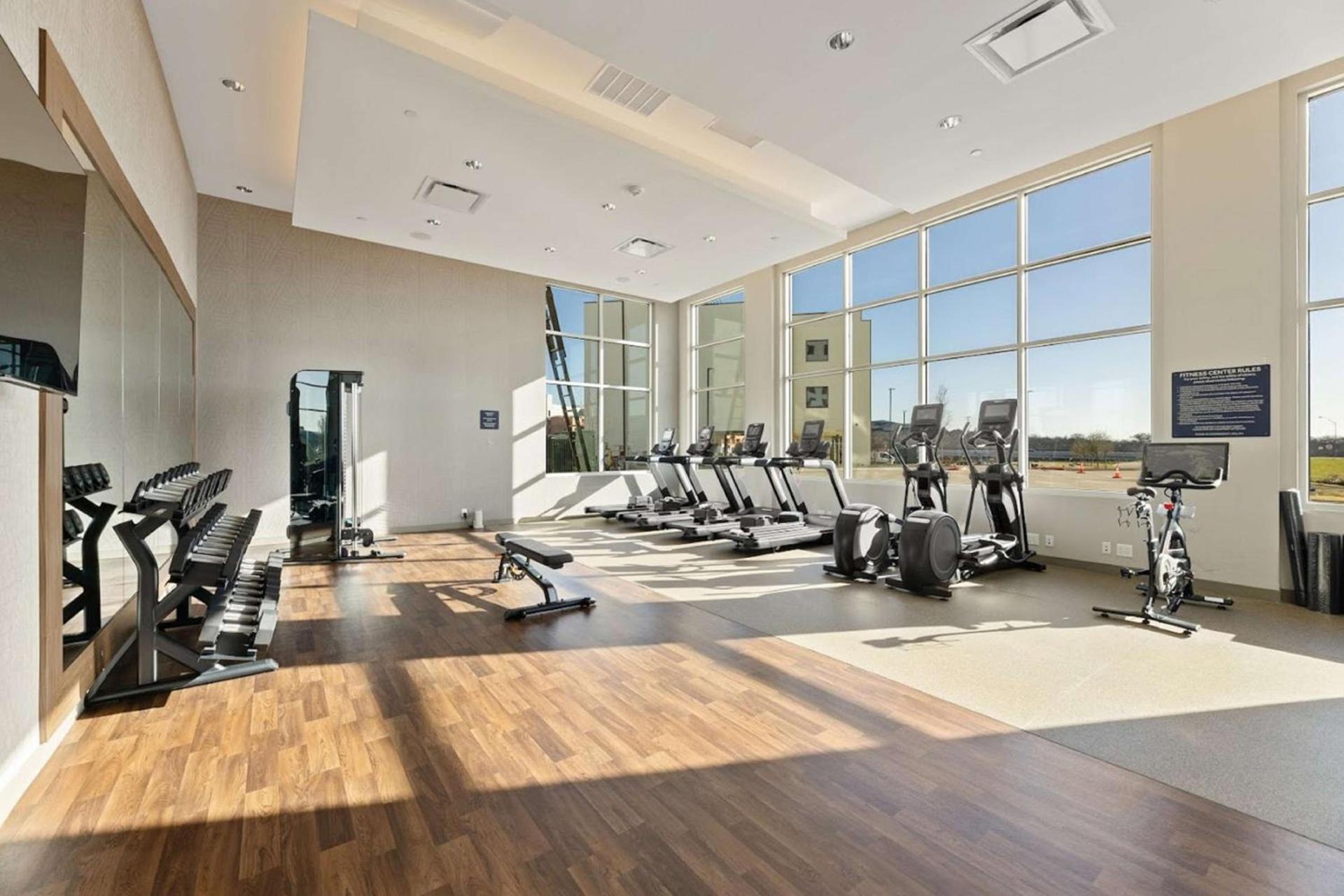Embassy Suites By Hilton Irving Las Colinas photo 26