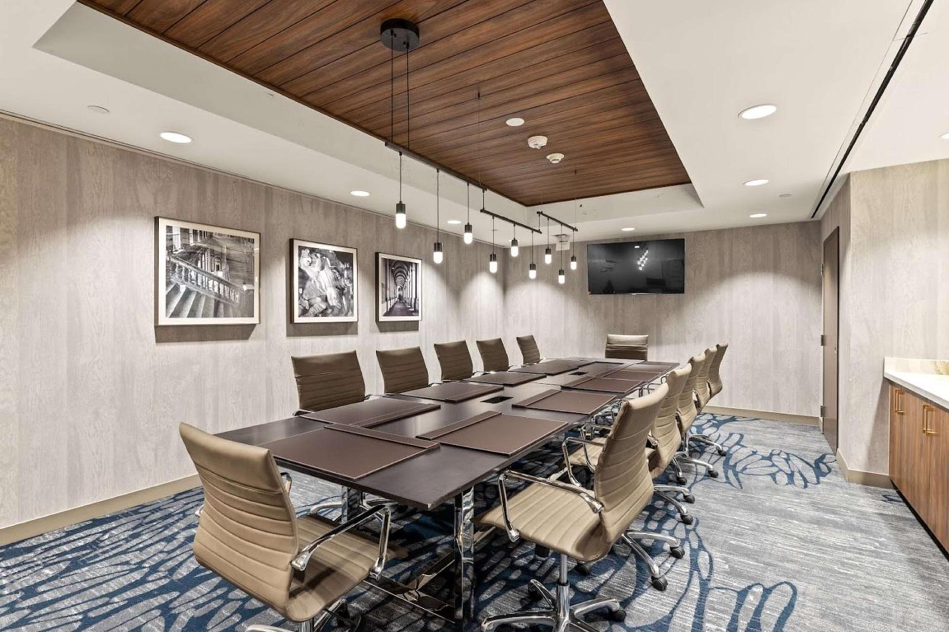 Embassy Suites By Hilton Irving Las Colinas photo 38