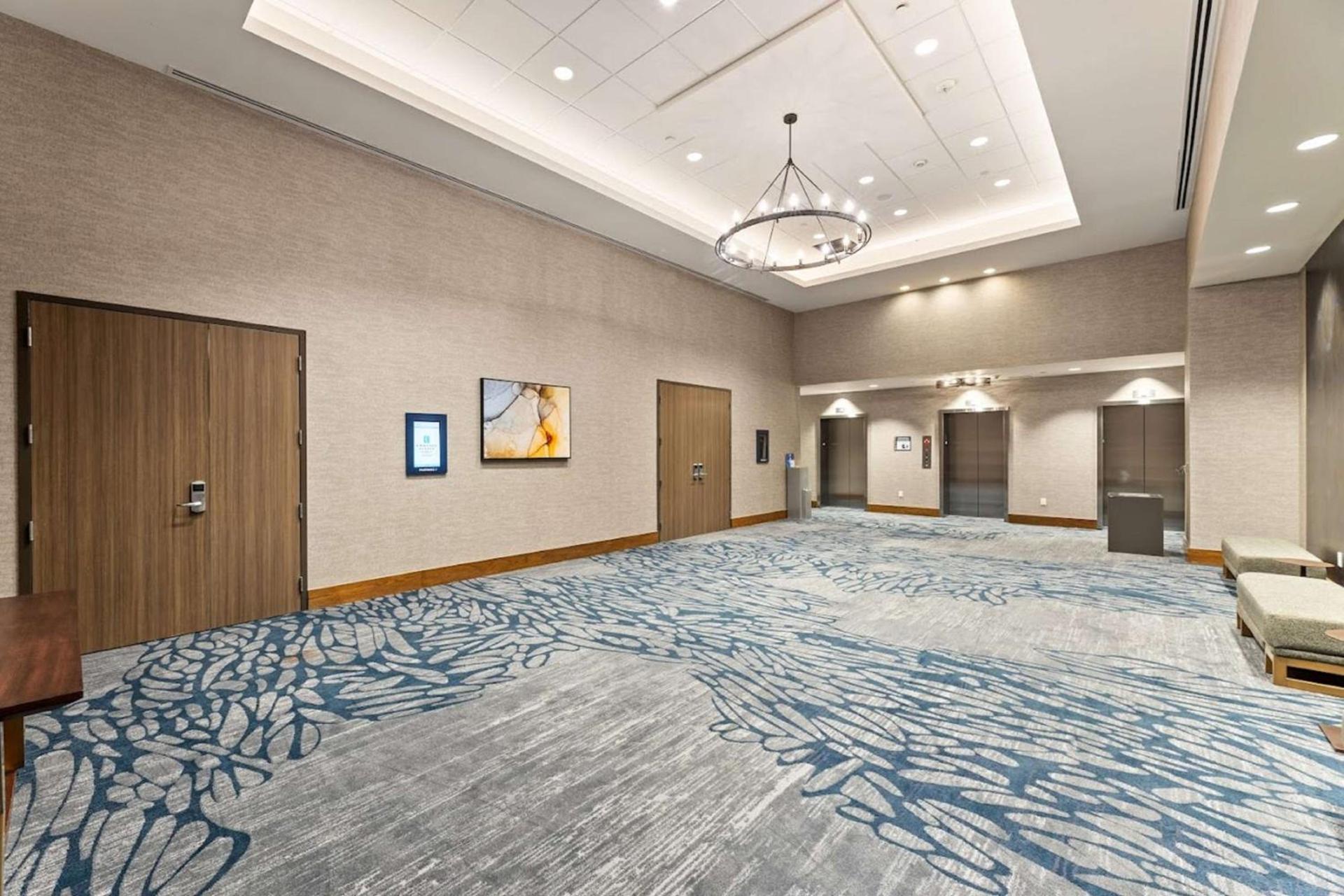 Embassy Suites By Hilton Irving Las Colinas photo 40
