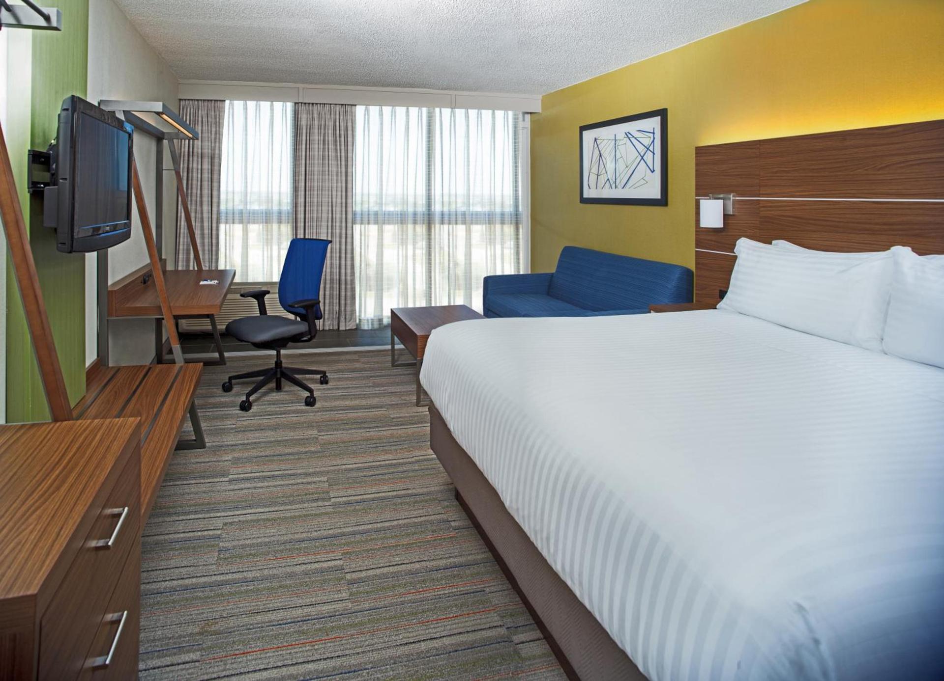 Holiday Inn Express Nags Head Oceanfront by IHG photo 7