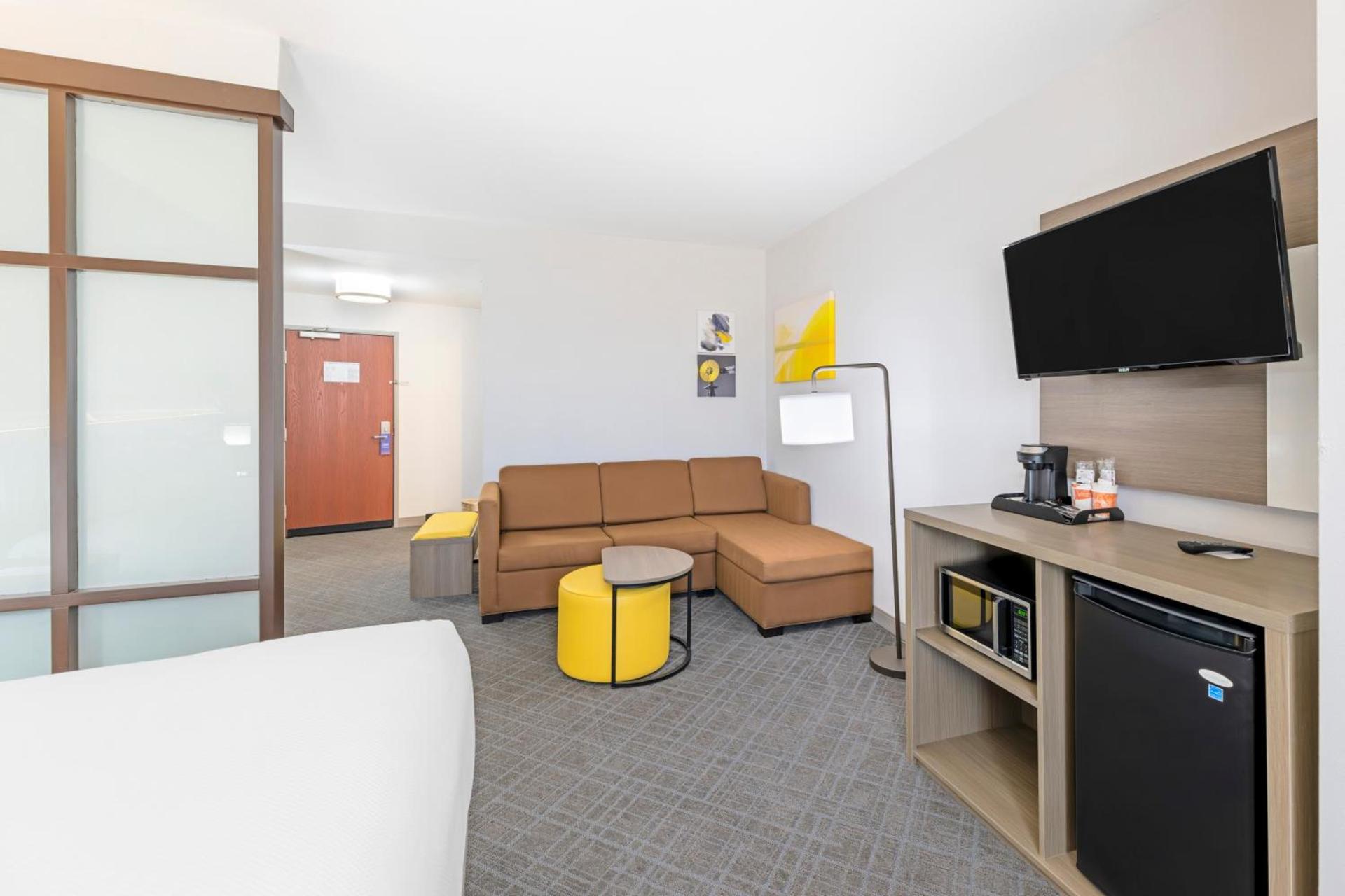 Comfort Suites Pecos photo 29