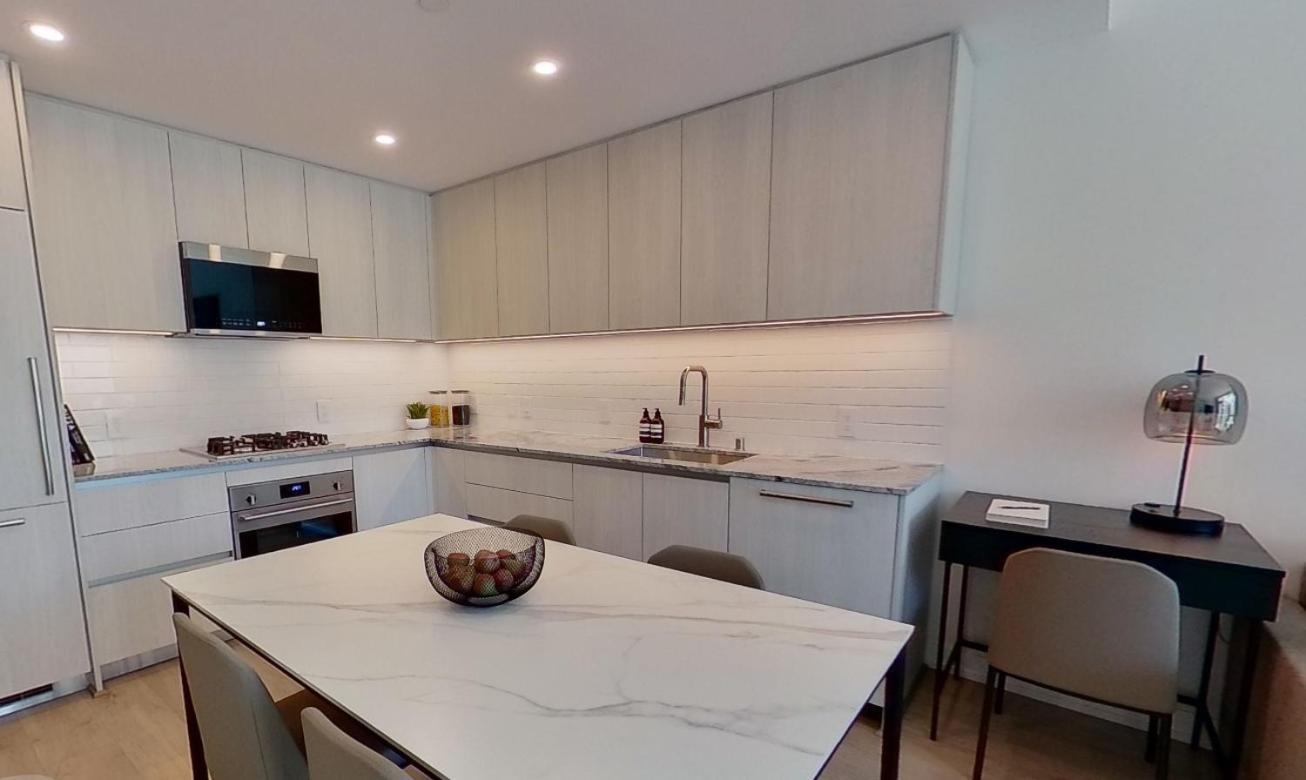 Level Long Beach - East Village photo 77