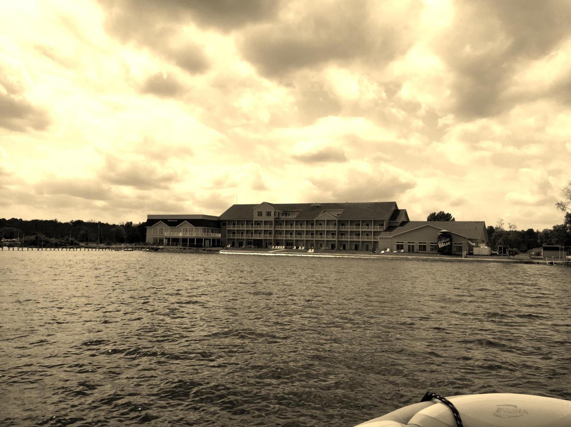 Lakeside Resort & Conference Center photo 57