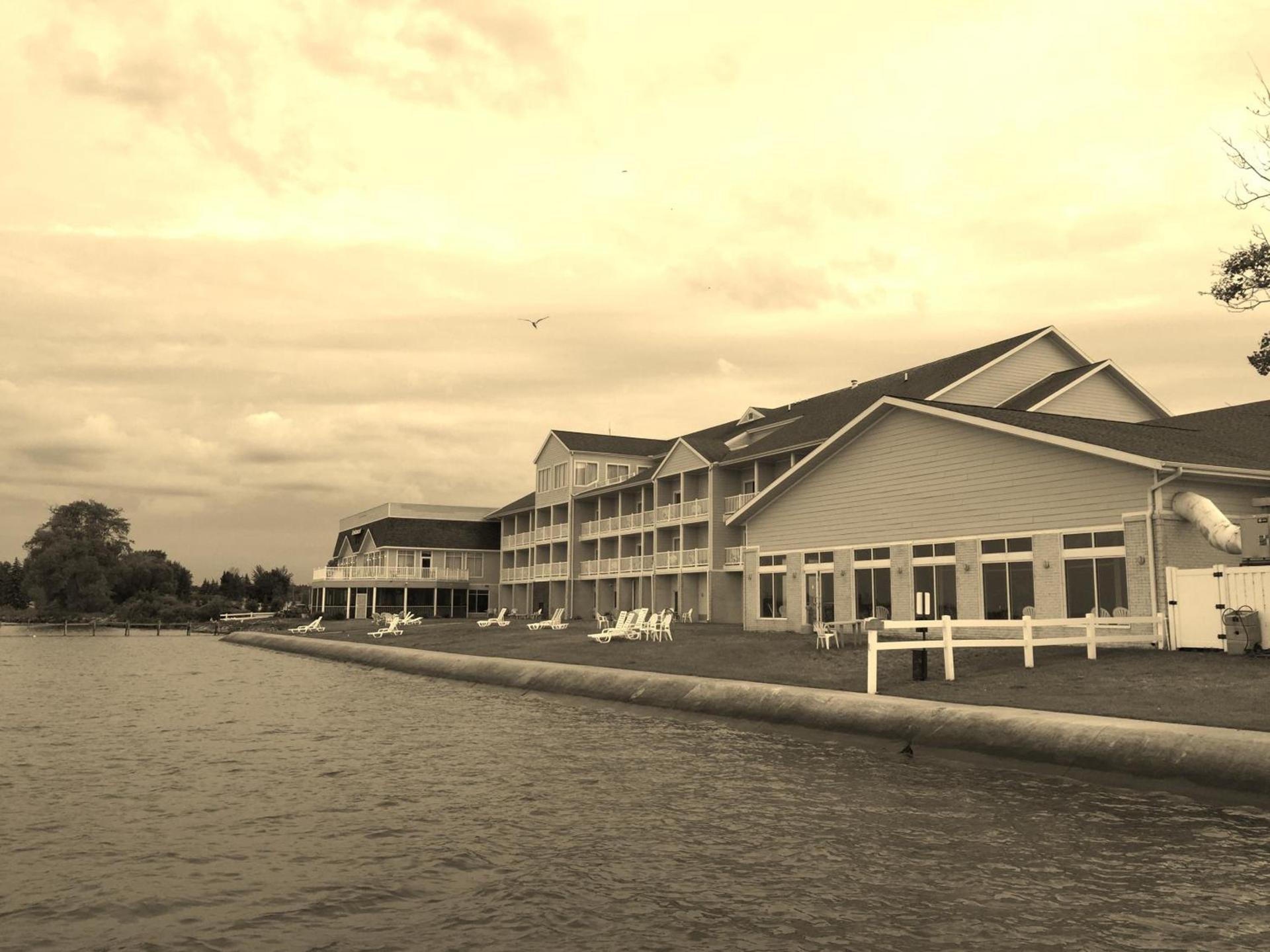Lakeside Resort & Conference Center photo 58