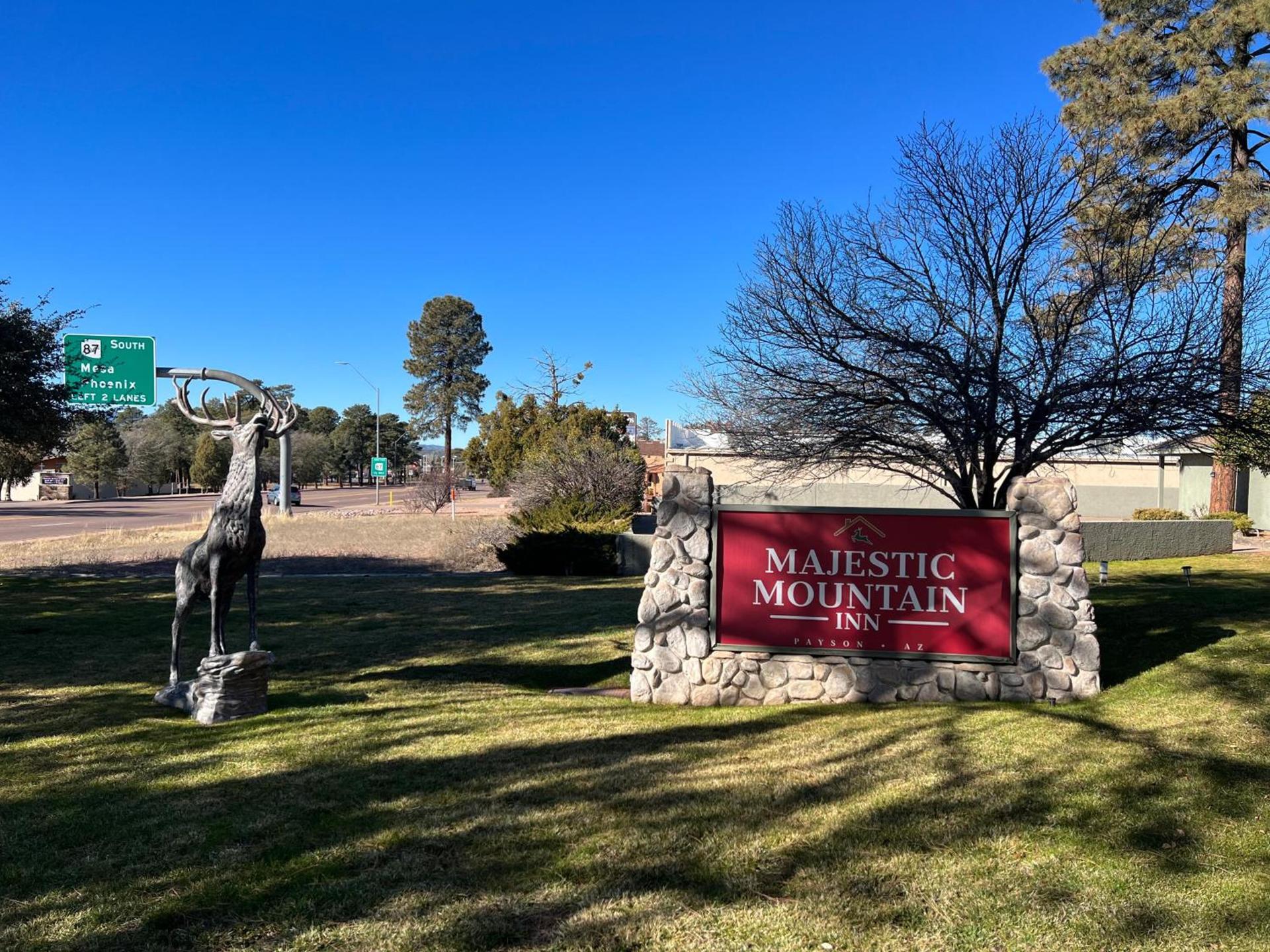 Majestic Mountain Inn photo 2