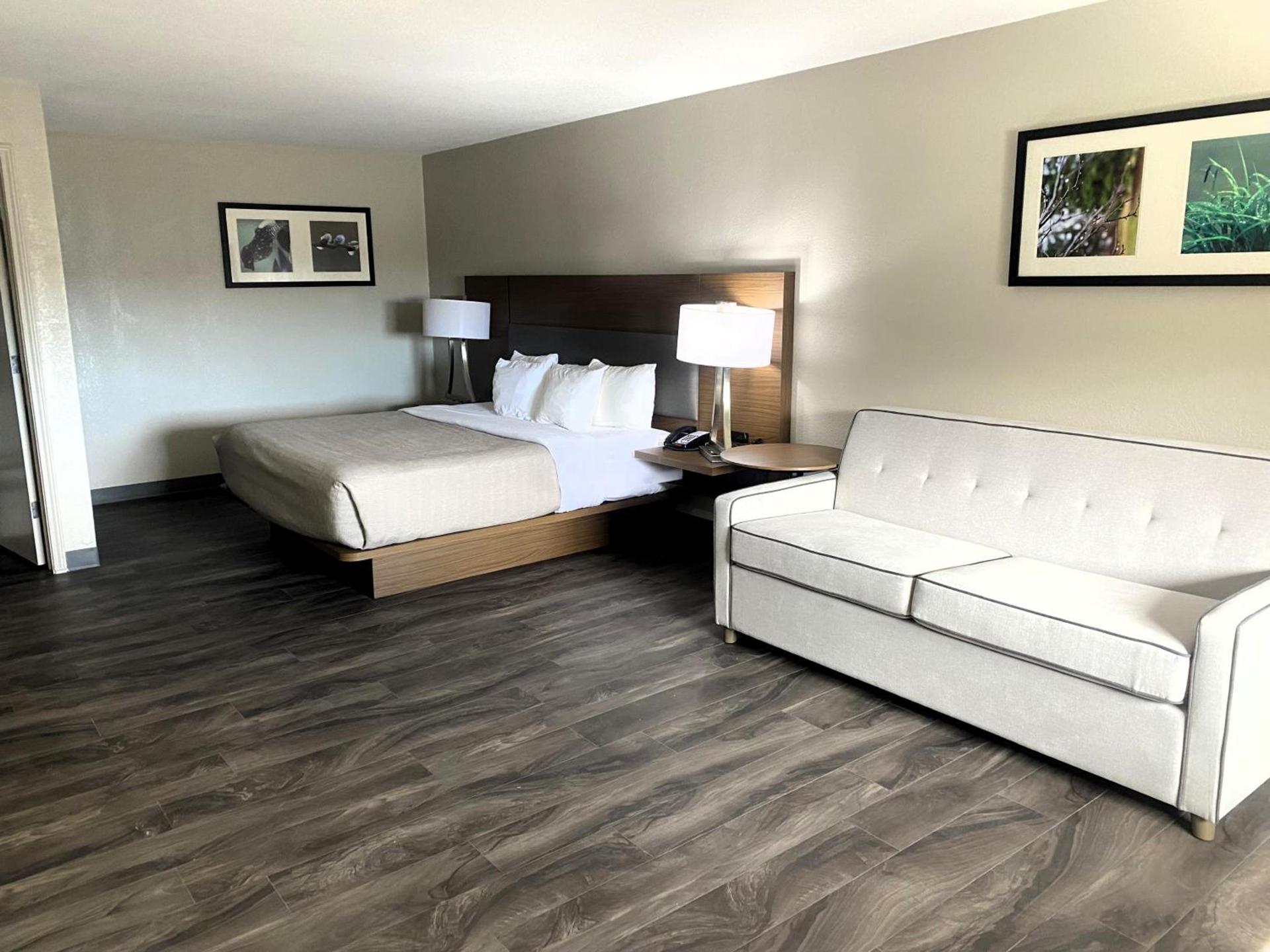 SureStay Plus by Best Western Alamogordo White Sands photo 47