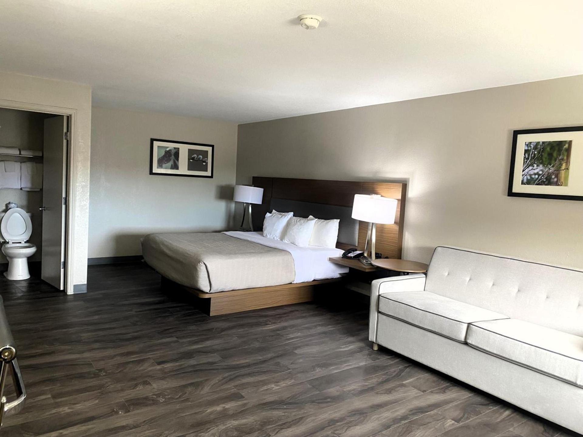 SureStay Plus by Best Western Alamogordo White Sands photo 48