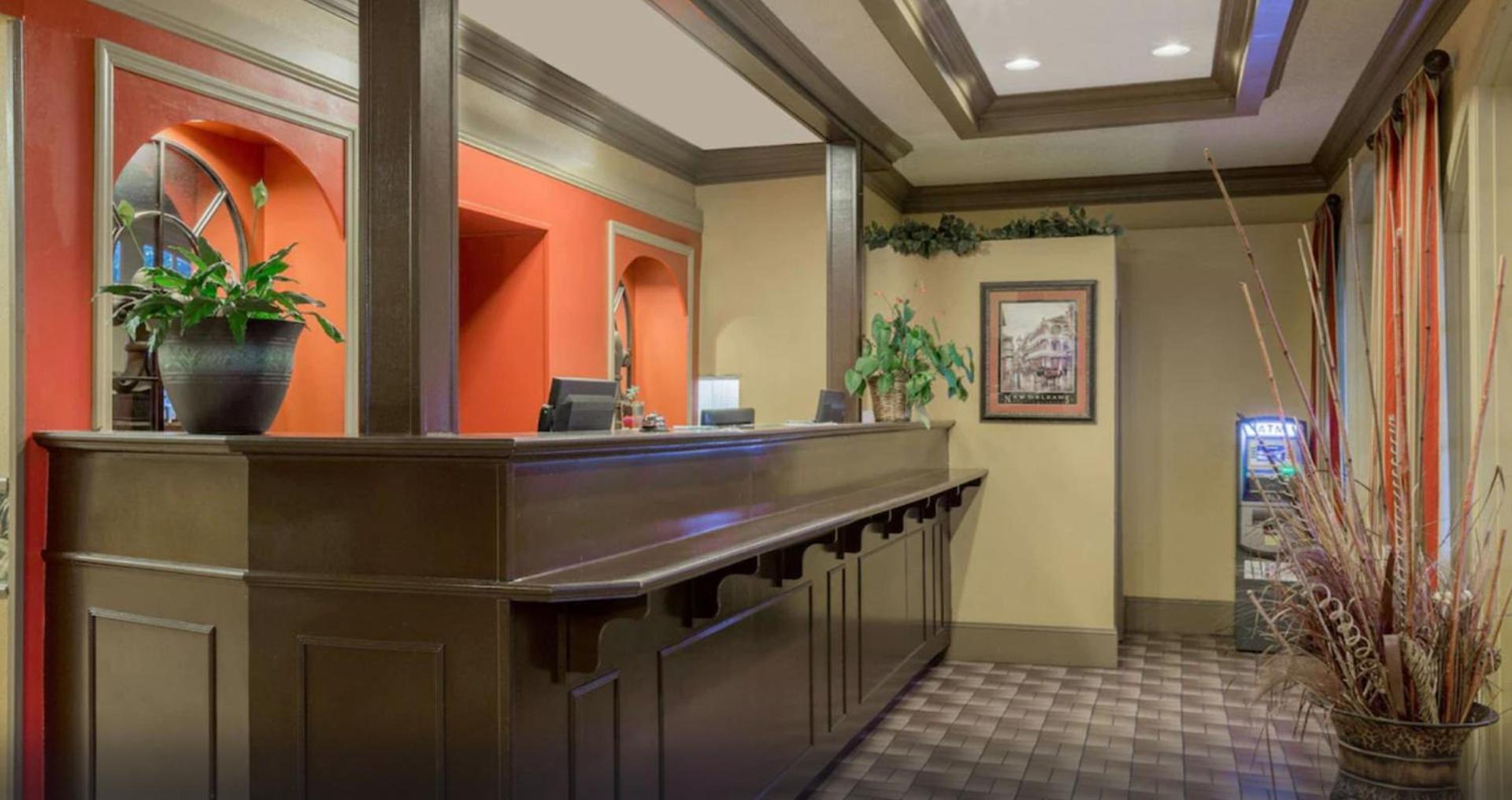 Super 8 by Wyndham New Orleans photo 2