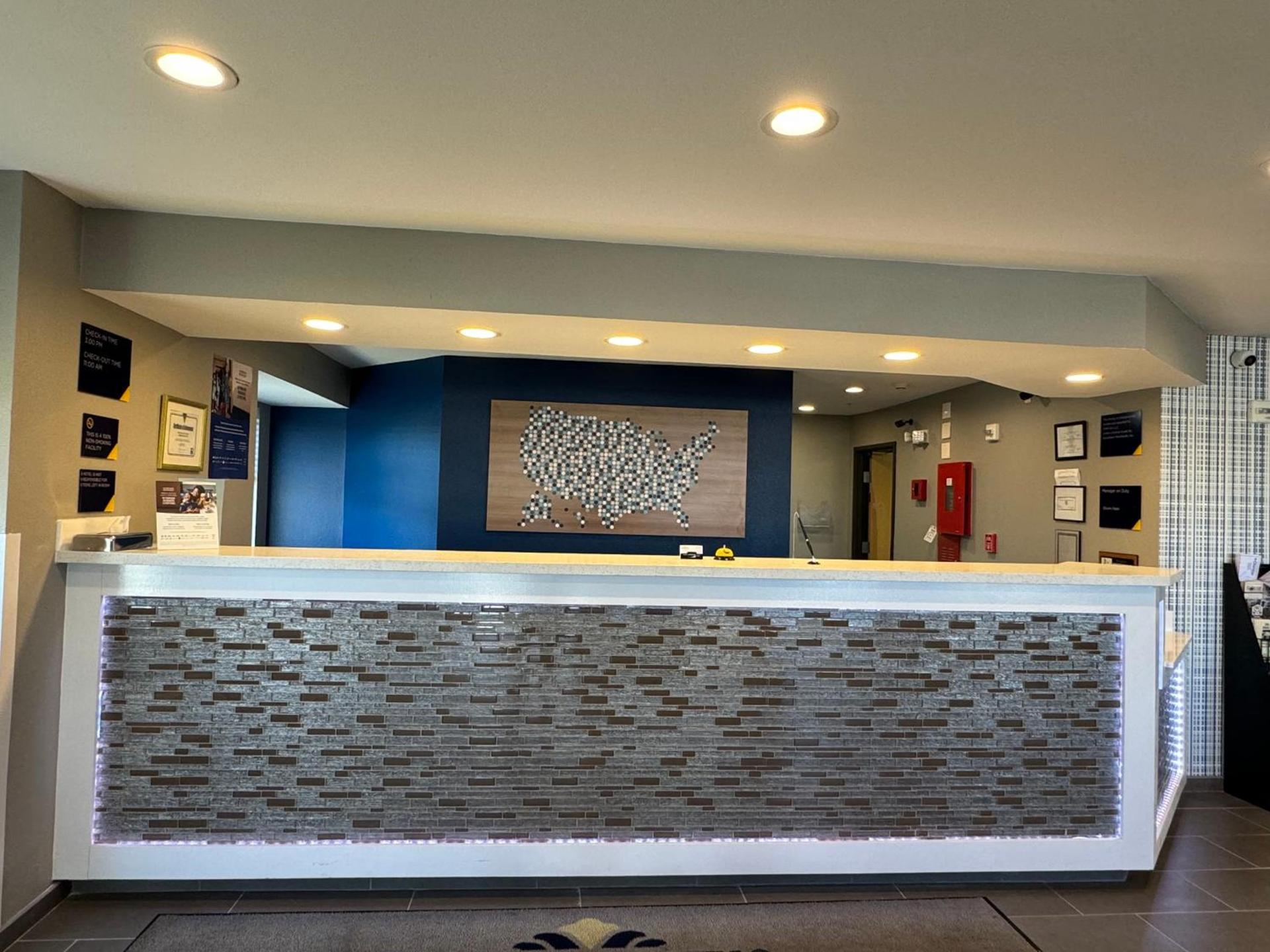 Microtel Inn and Suites Independence photo 37