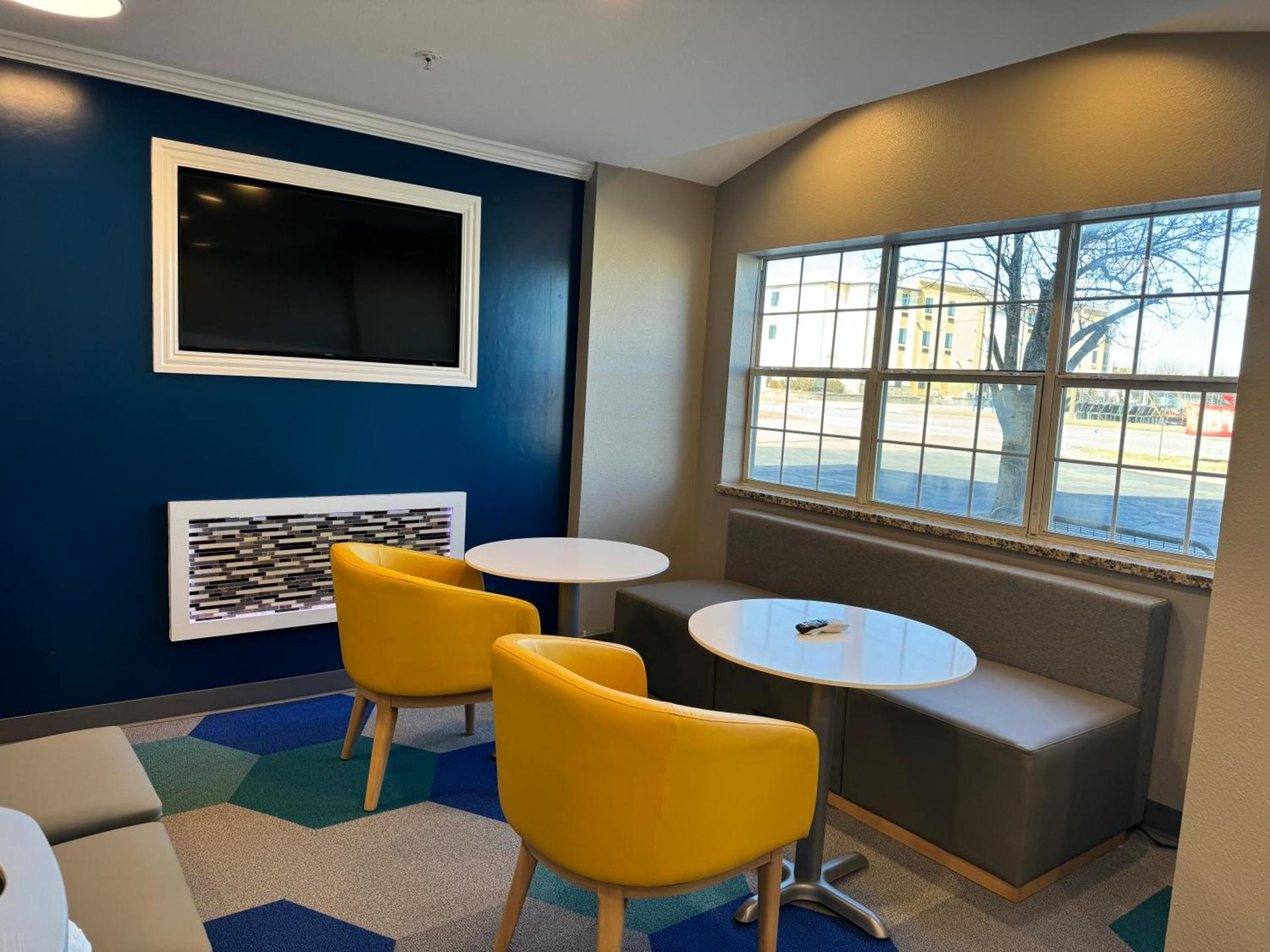 Microtel Inn and Suites Independence photo 35