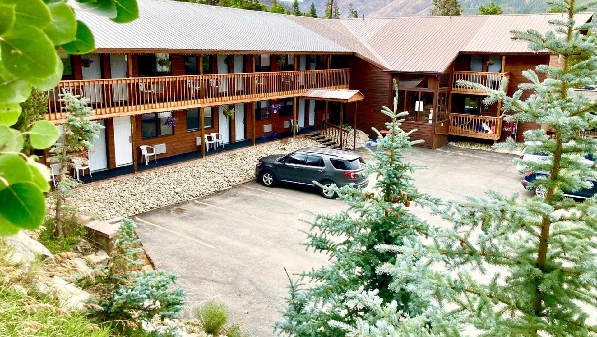 Big Horn Lodge photo 4
