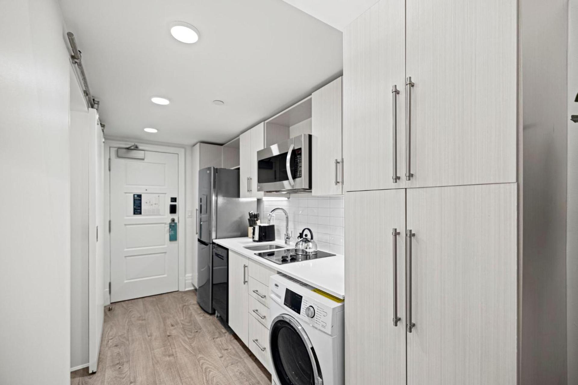 Placemakr Dupont Circle photo 83