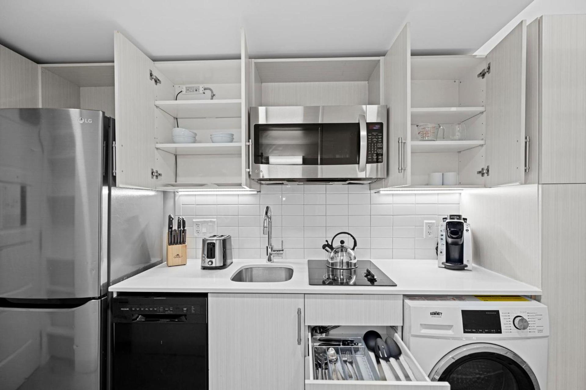 Placemakr Dupont Circle photo 79