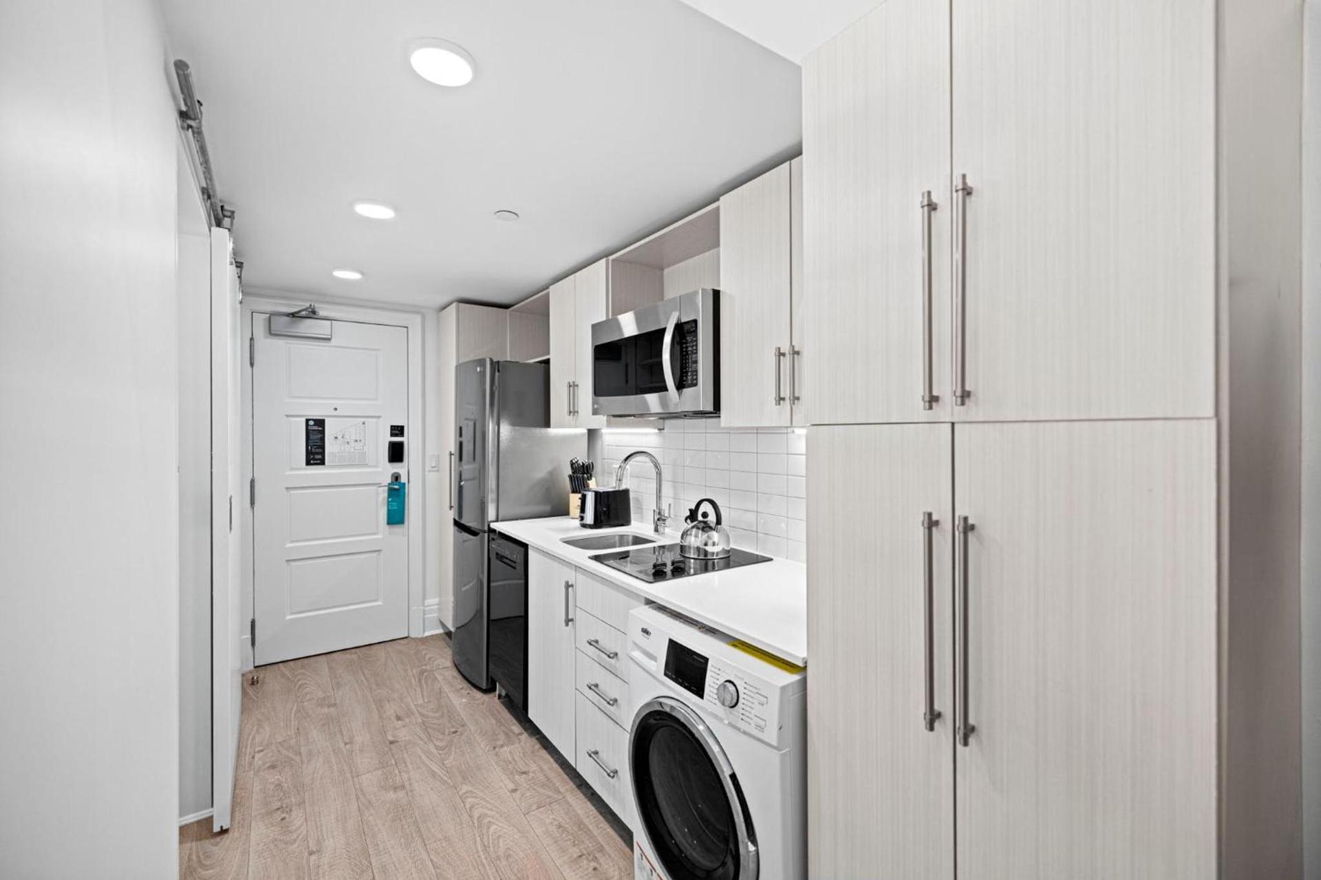 Placemakr Dupont Circle photo 82