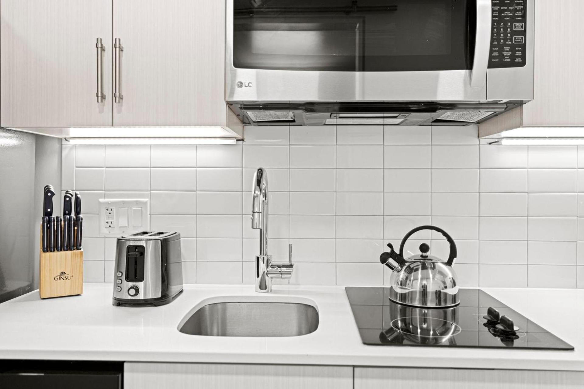 Placemakr Dupont Circle photo 76