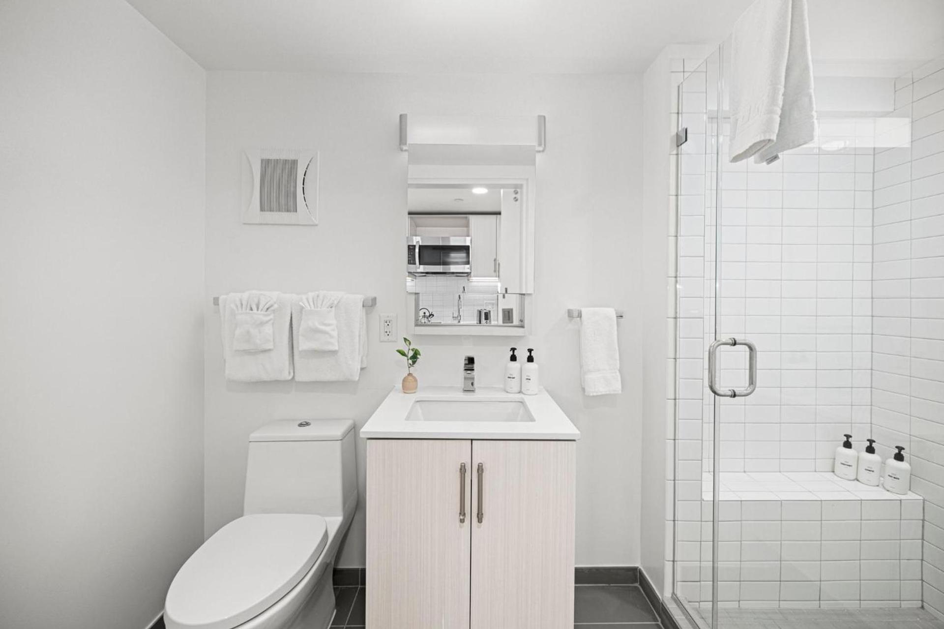 Placemakr Dupont Circle photo 66