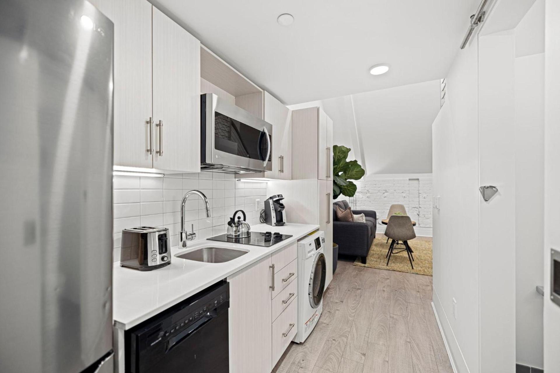 Placemakr Dupont Circle photo 74