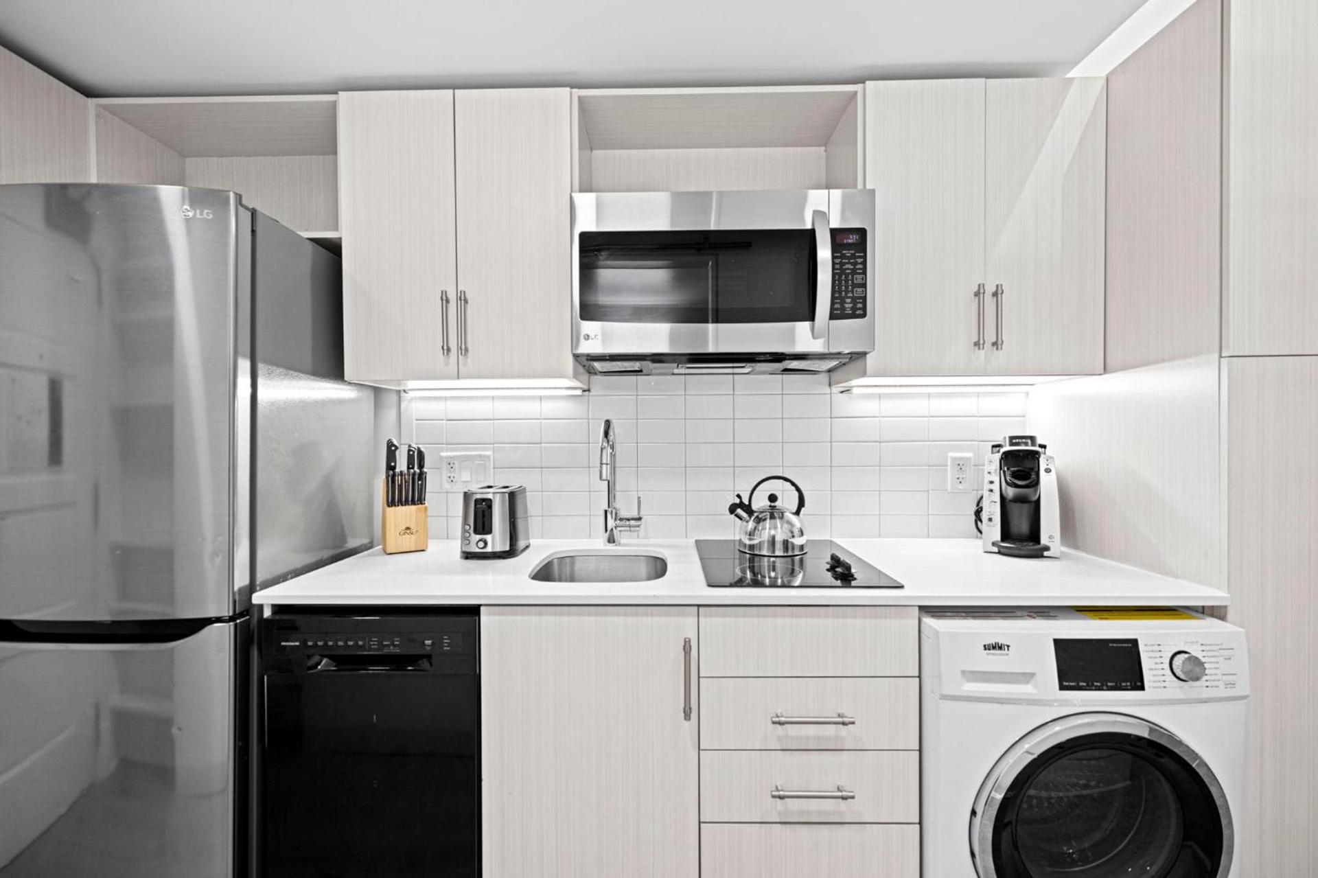 Placemakr Dupont Circle photo 69