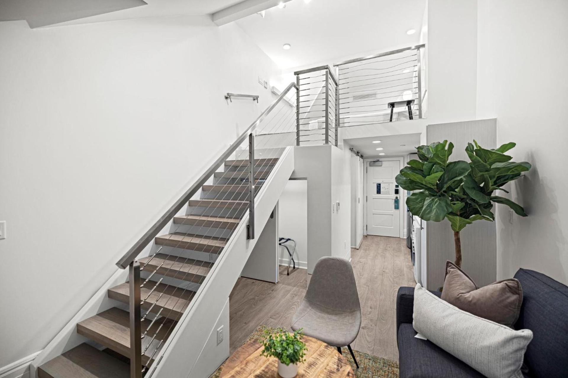 Placemakr Dupont Circle photo 71